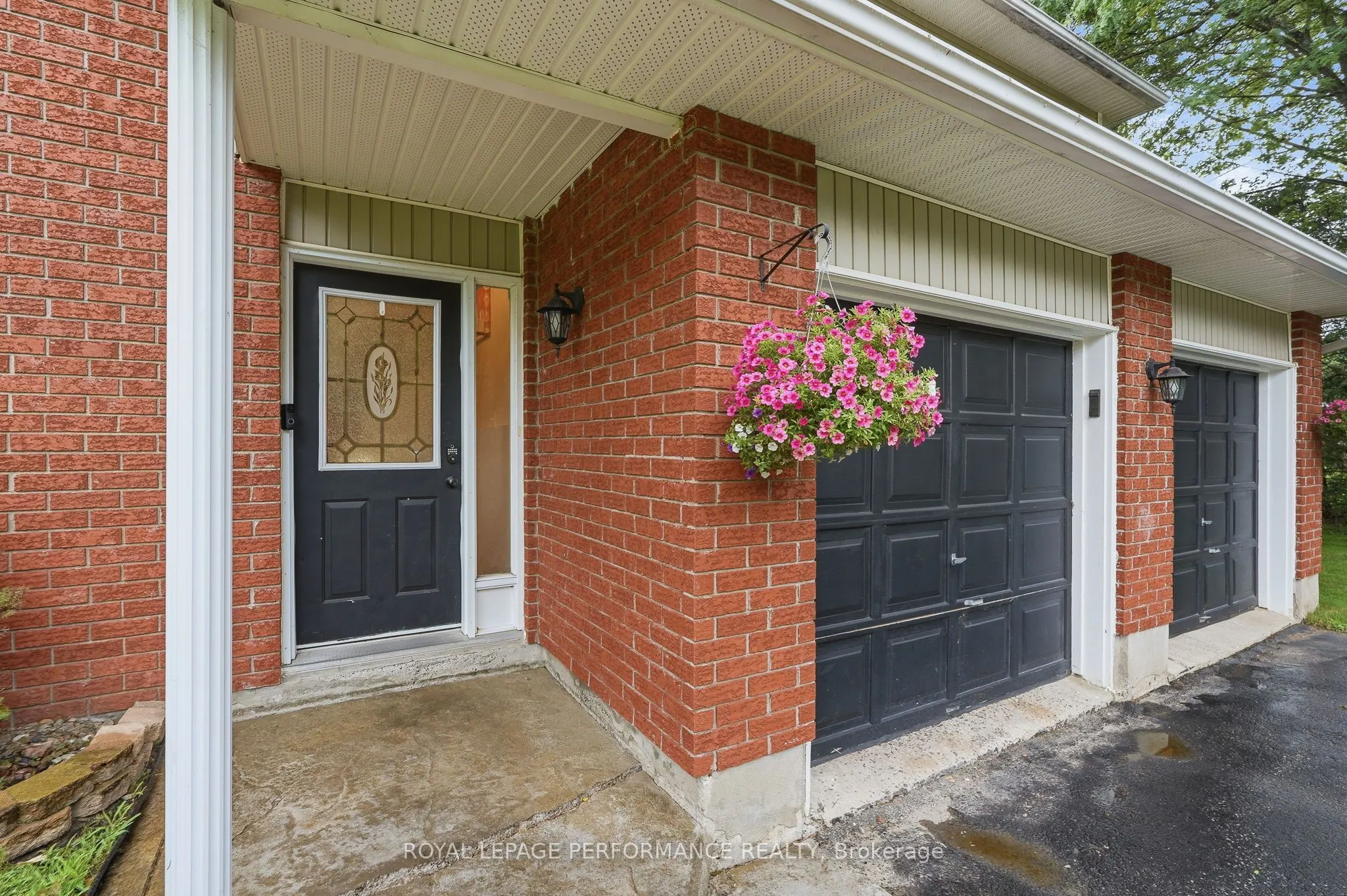 193 Blue Jay Drive