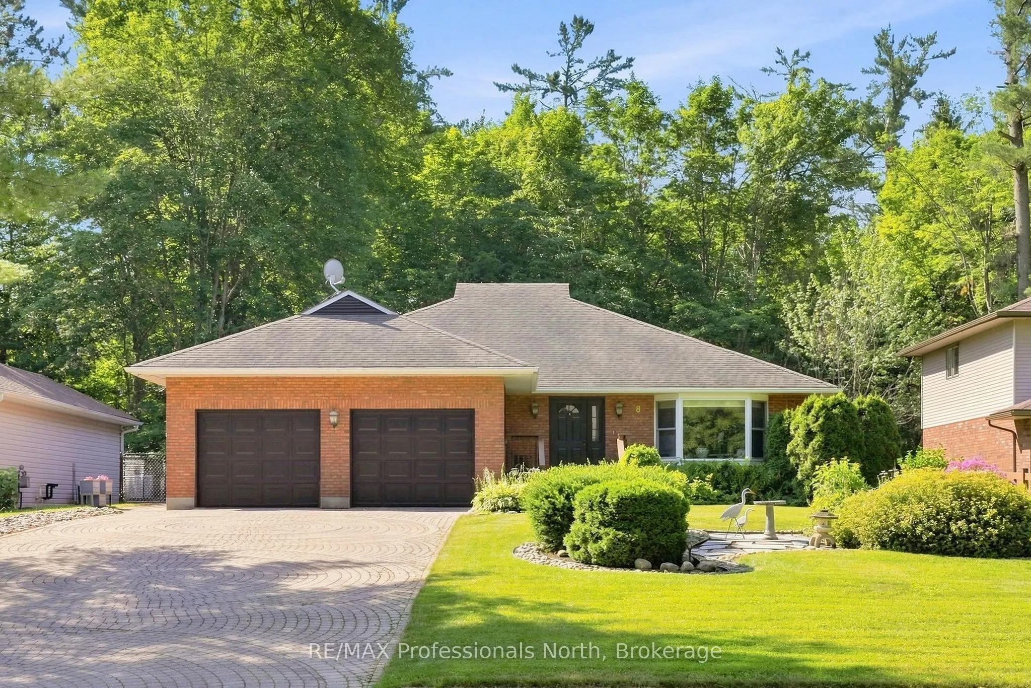 8 PALMER Court