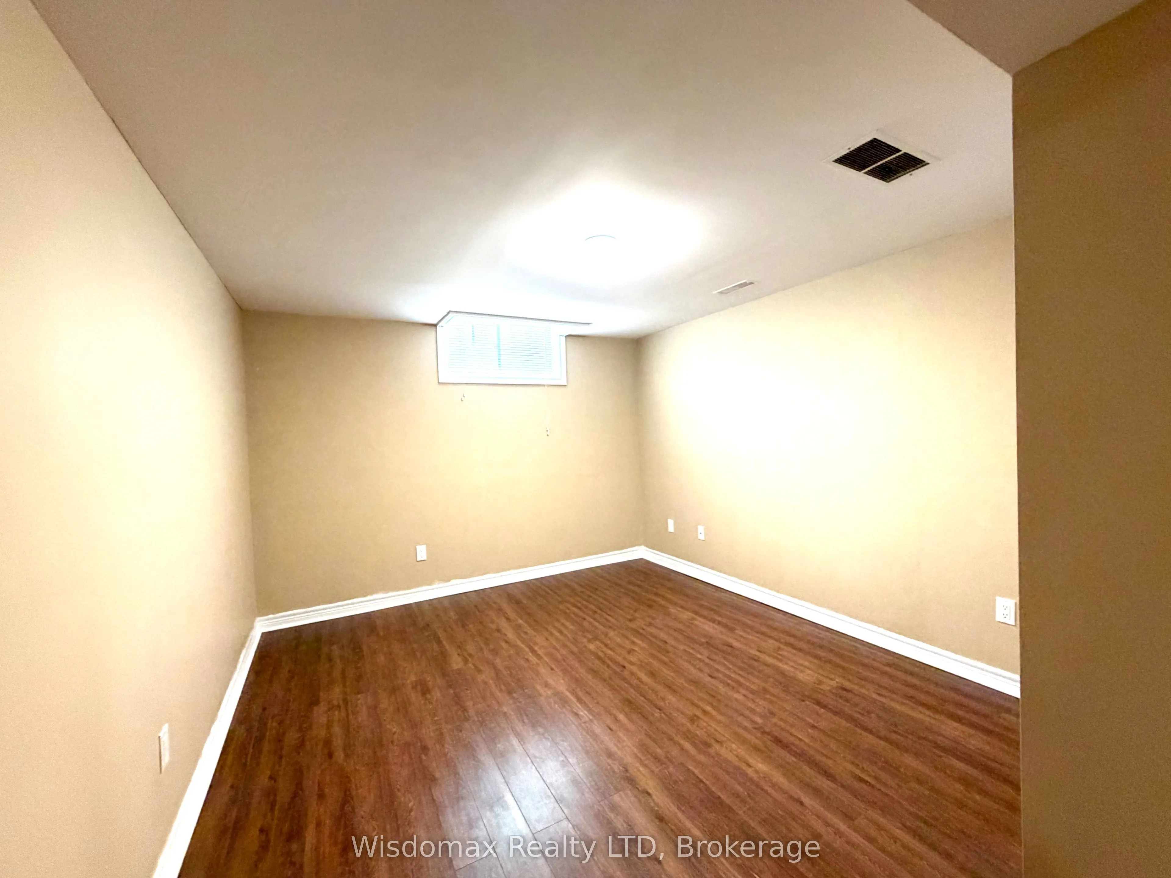 1 CRYSLER Crescent