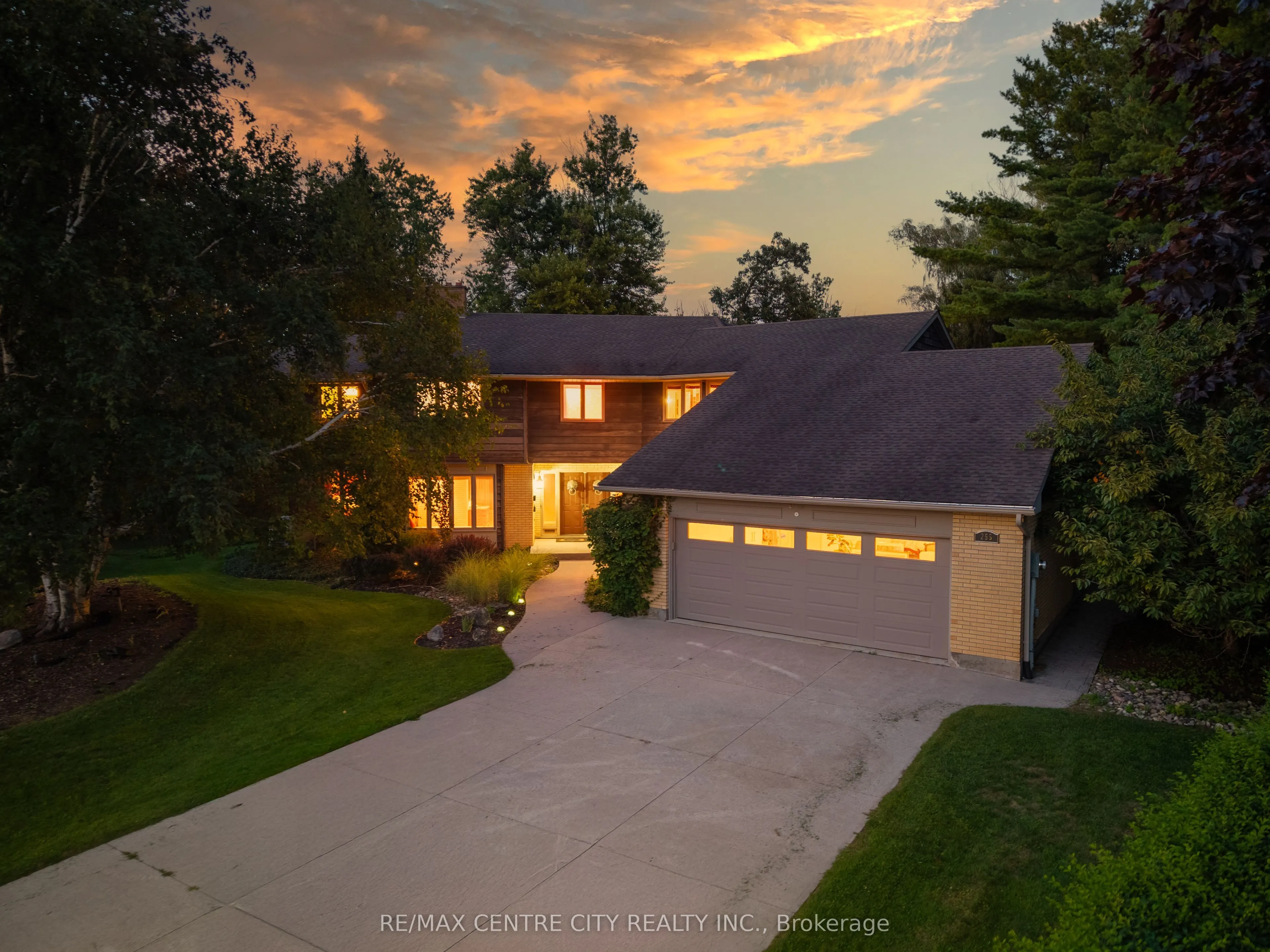 255 MILL POND Crescent