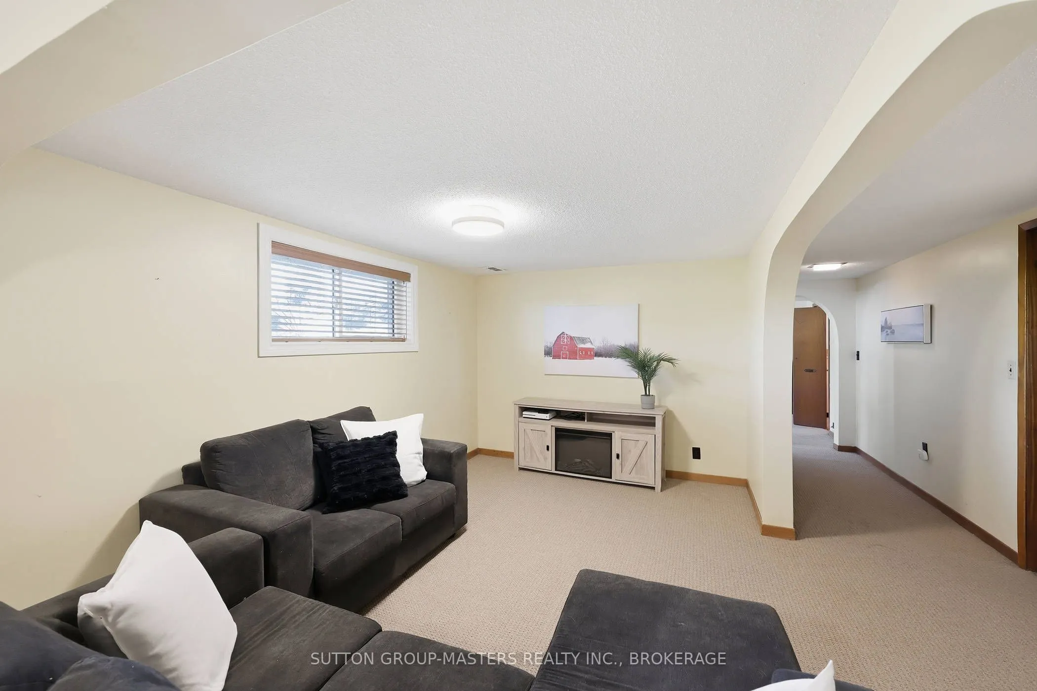 2212 Battersea Road