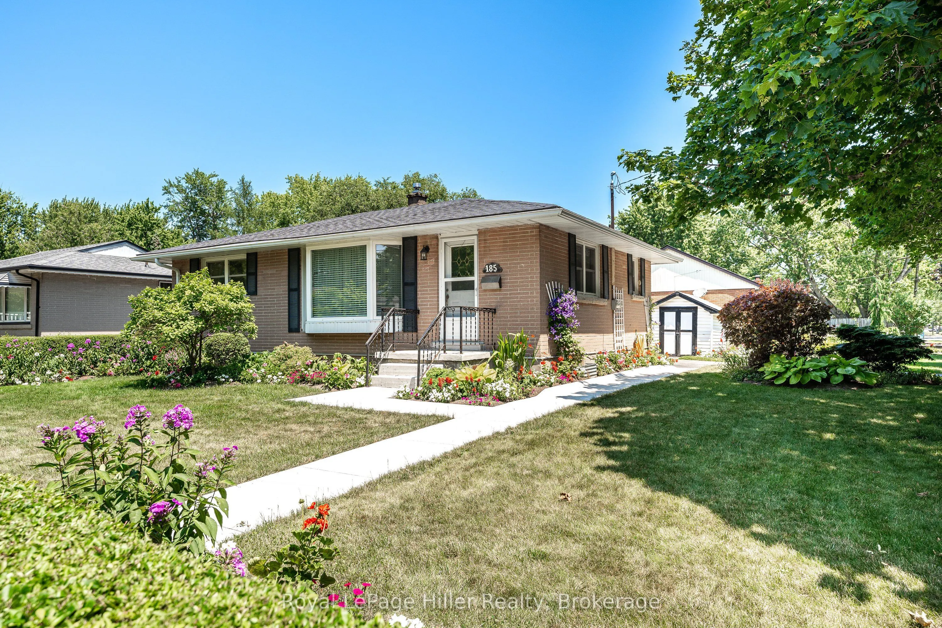 185 Strachan Street