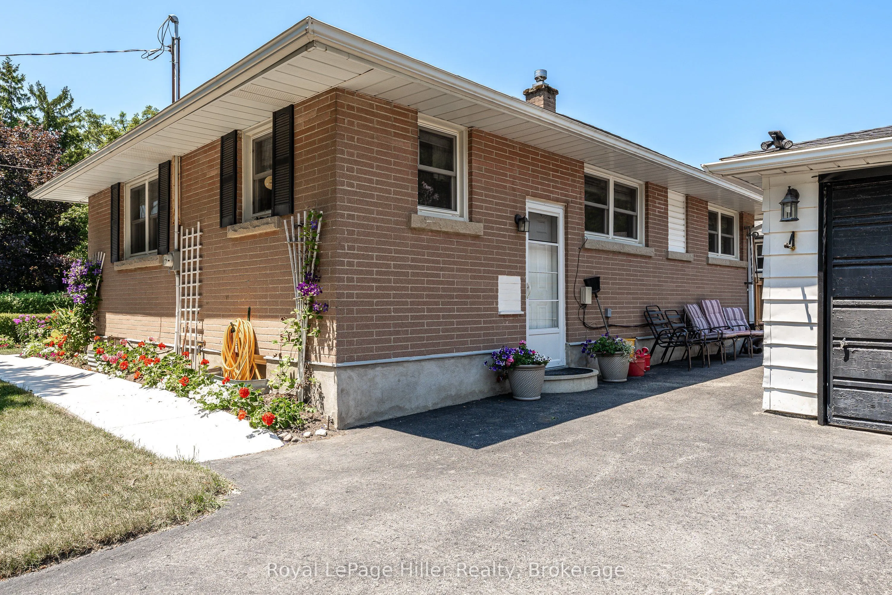 185 Strachan Street