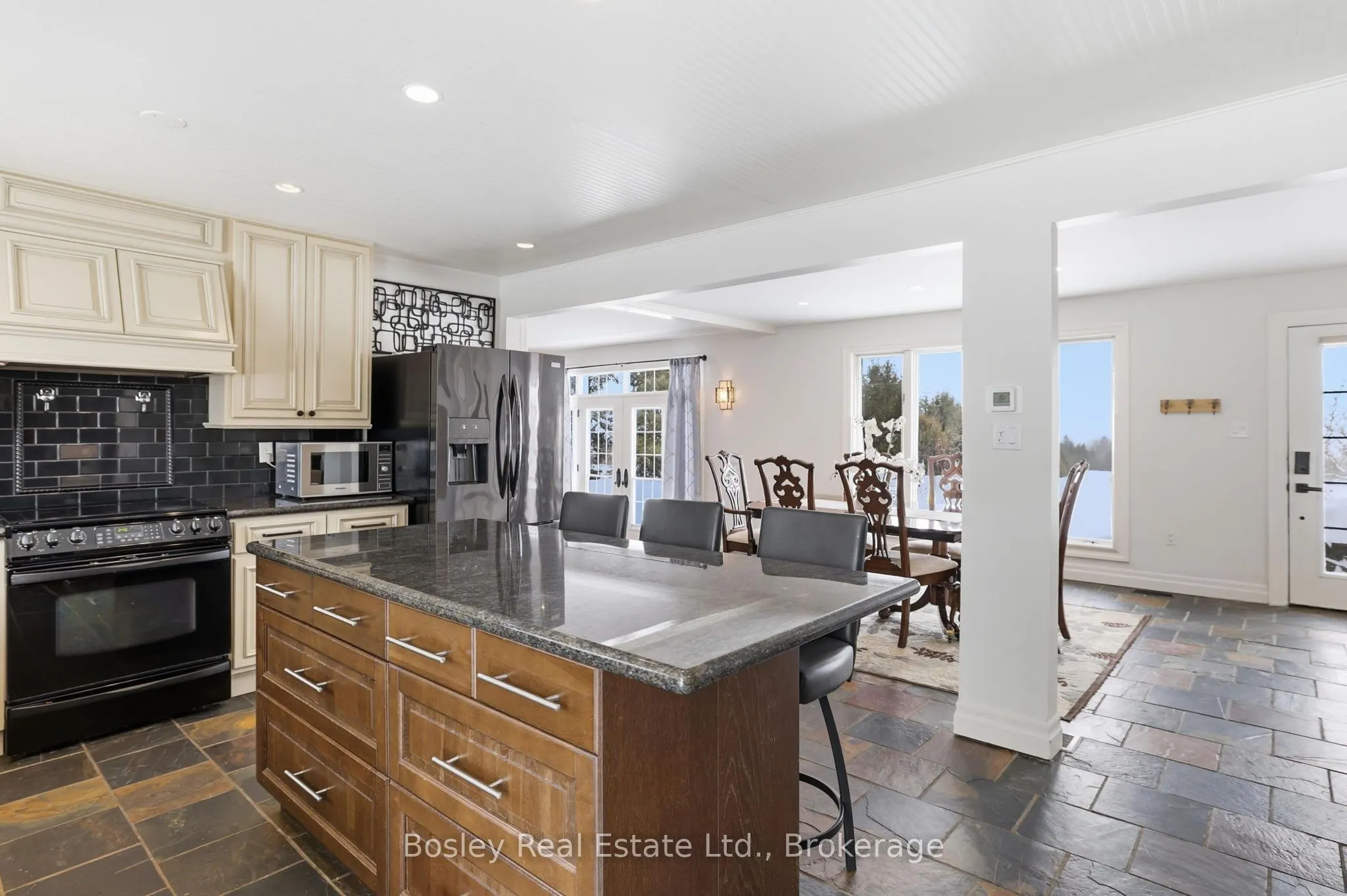 357190 The Blue Mountain Meaford Townline