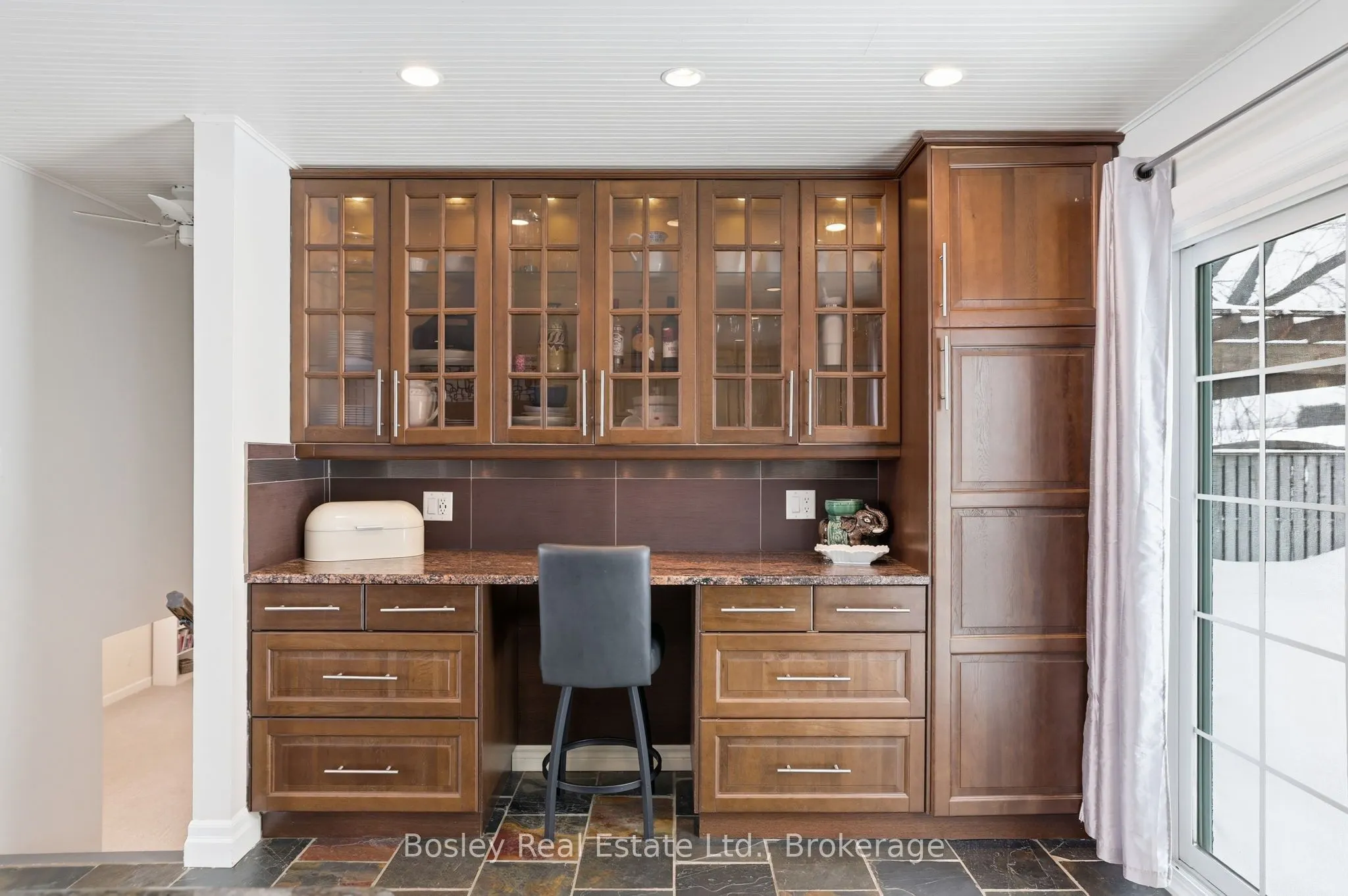 357190 The Blue Mountain Meaford Townline