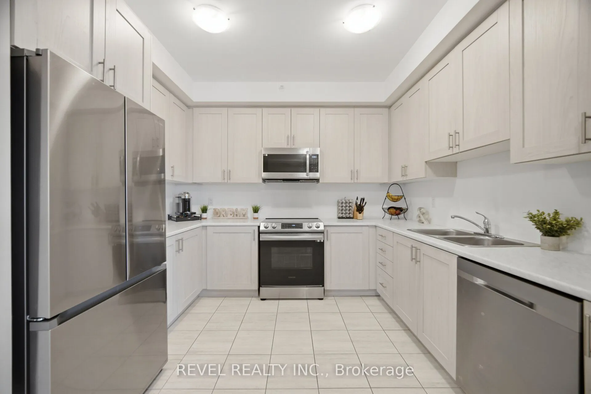 5 Hamilton Street N #214