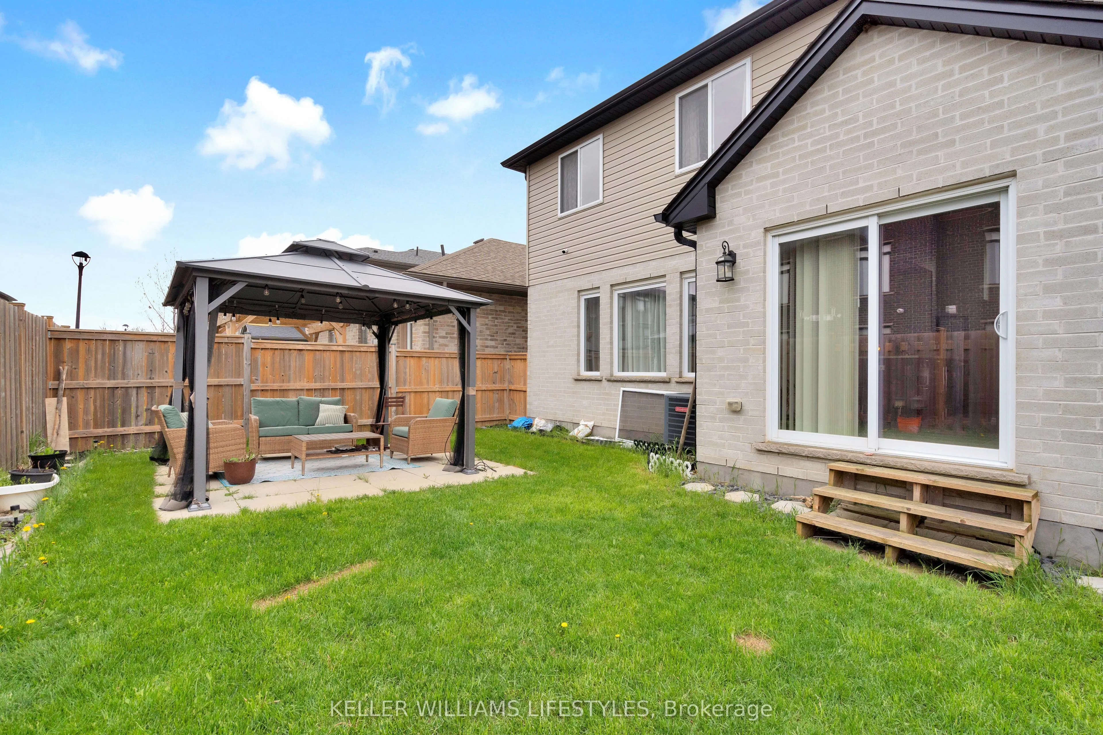 3270 Singleton Avenue #18