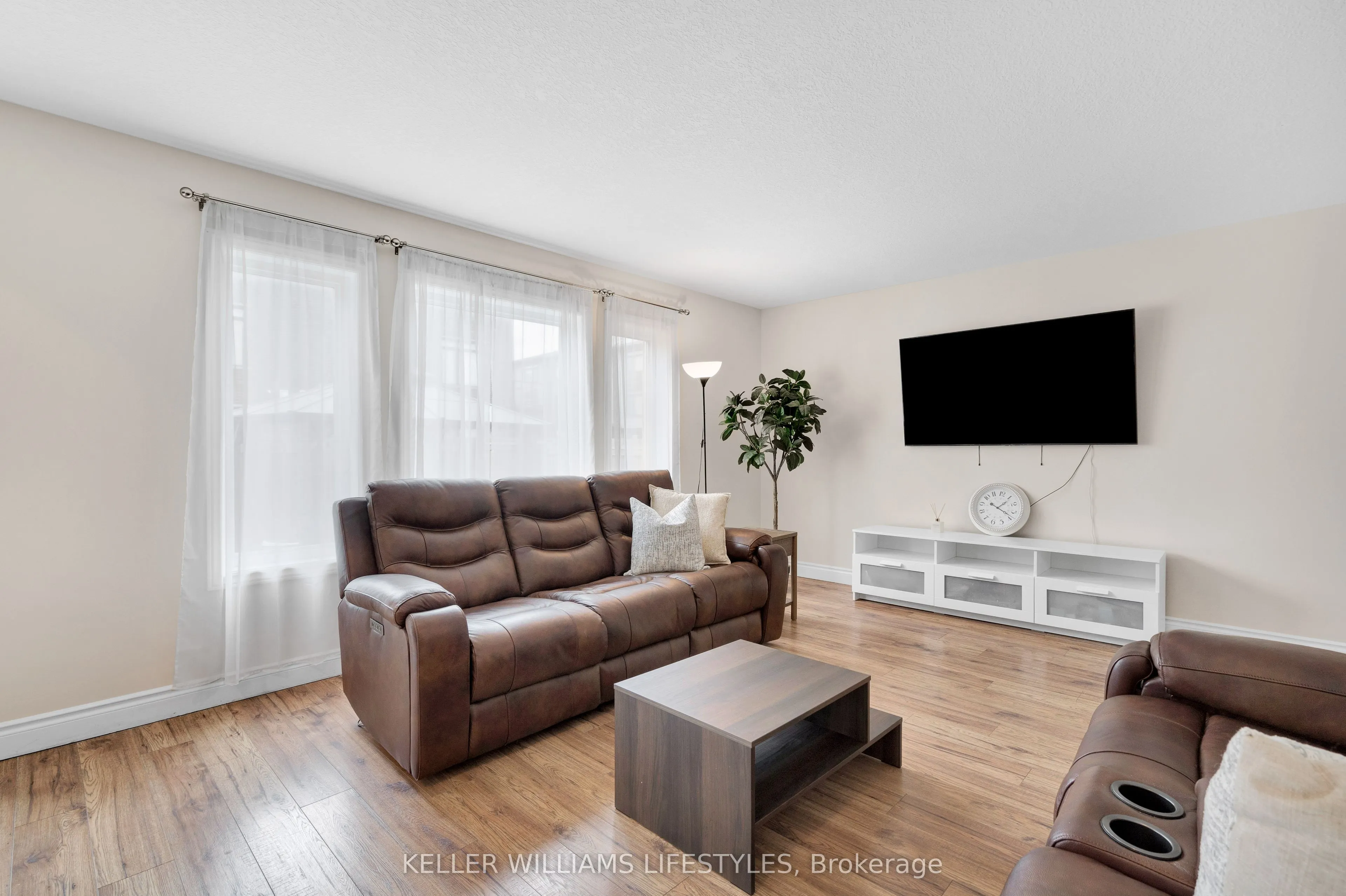 3270 Singleton Avenue #18