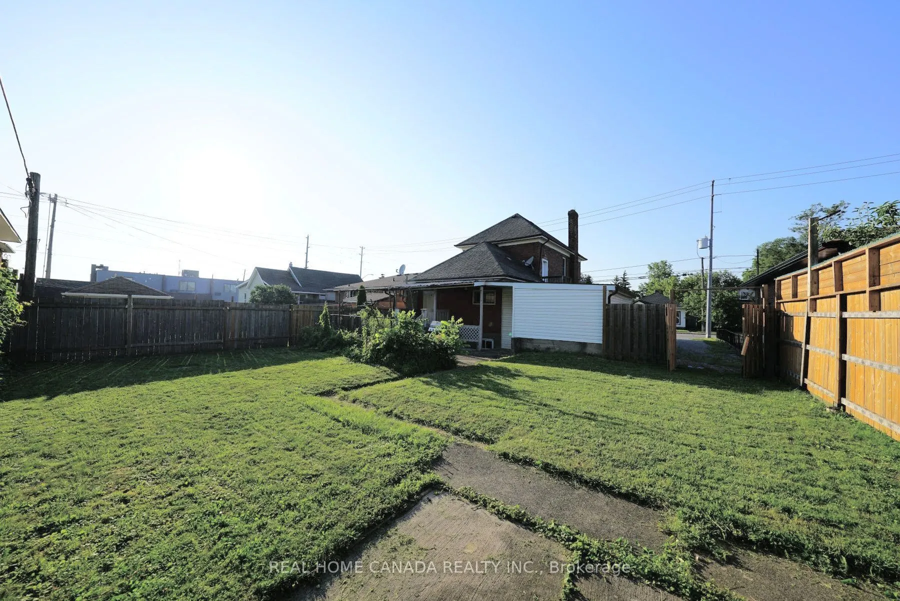 5262 KITCHENER Street