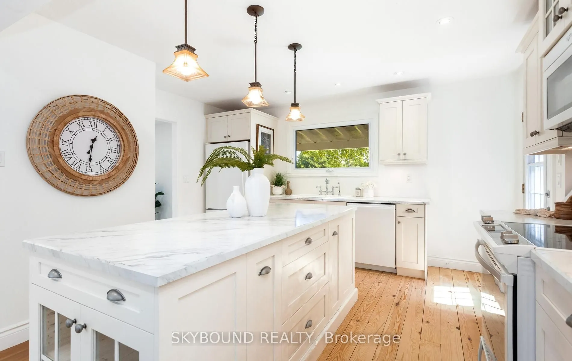 9 Delerin Crescent