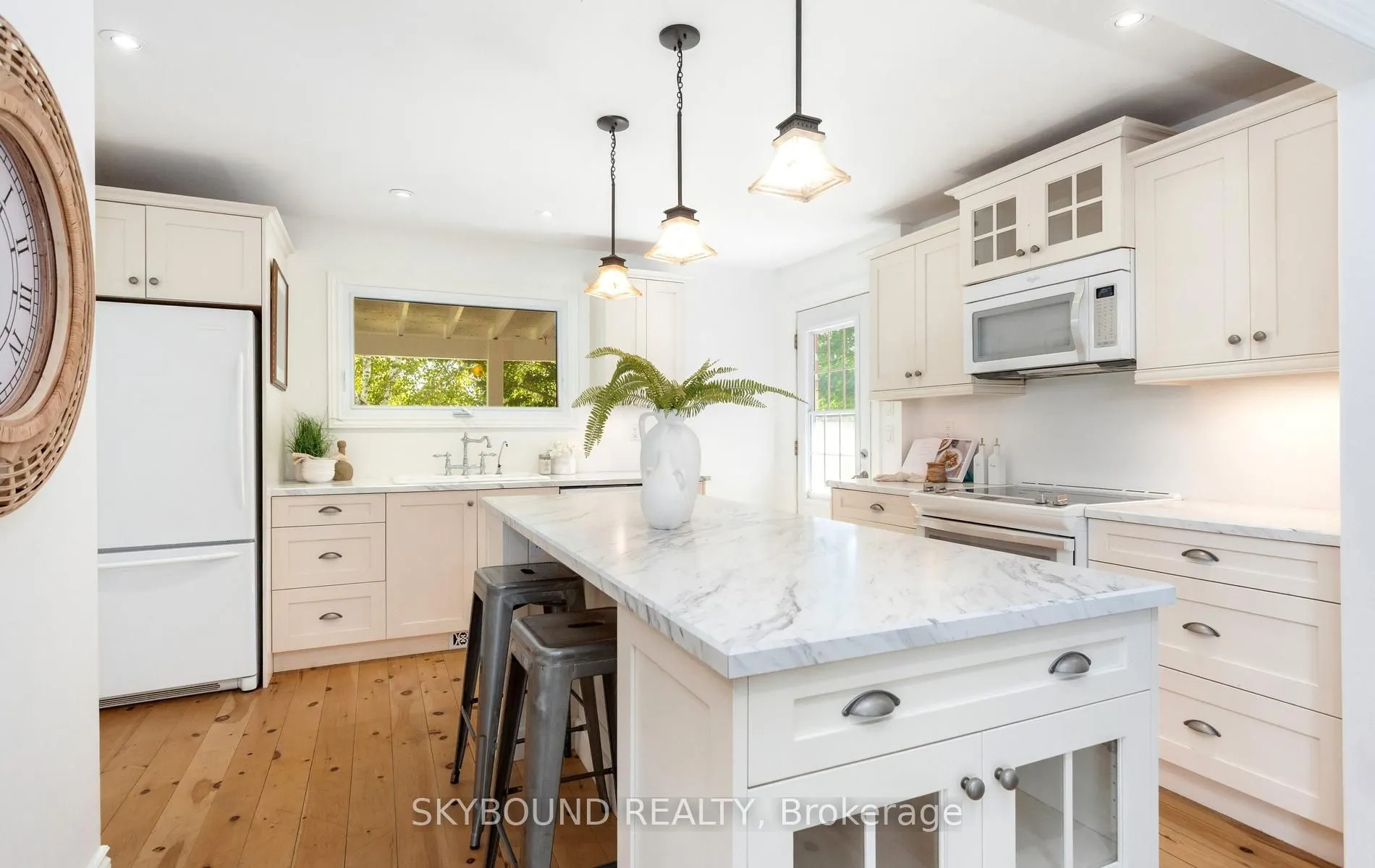 9 Delerin Crescent