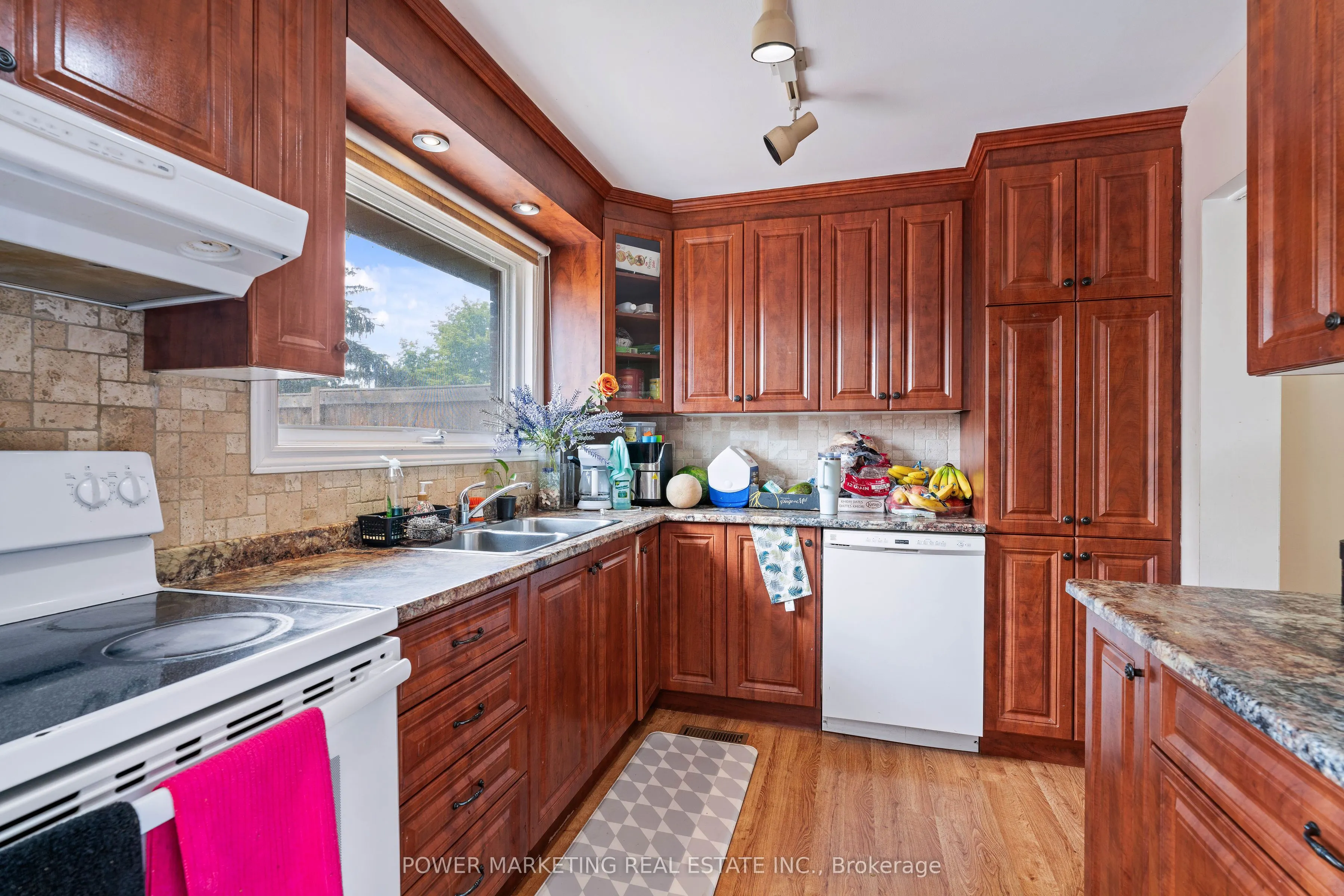2111 Montreal Road #76