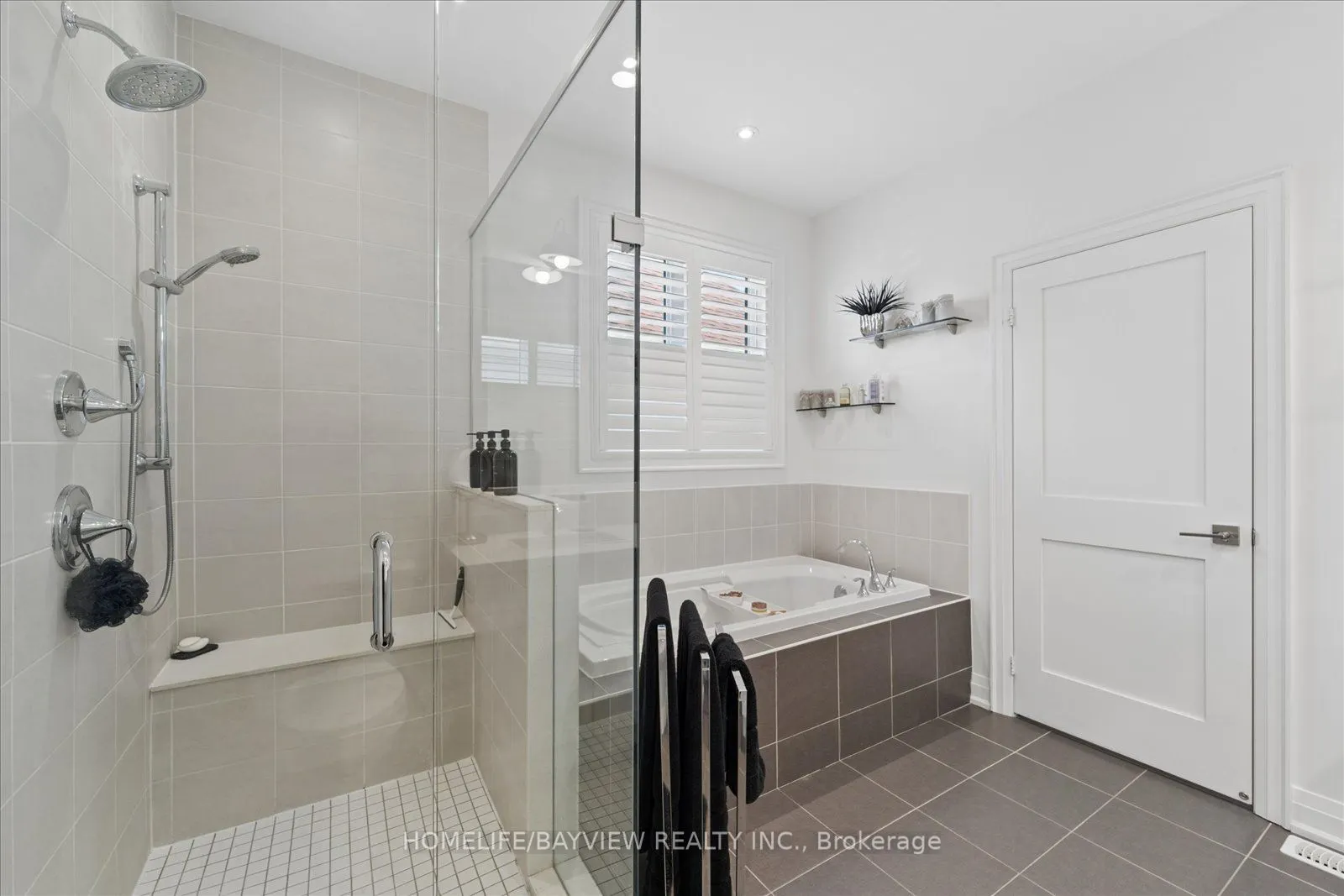 19 Sedona Court
