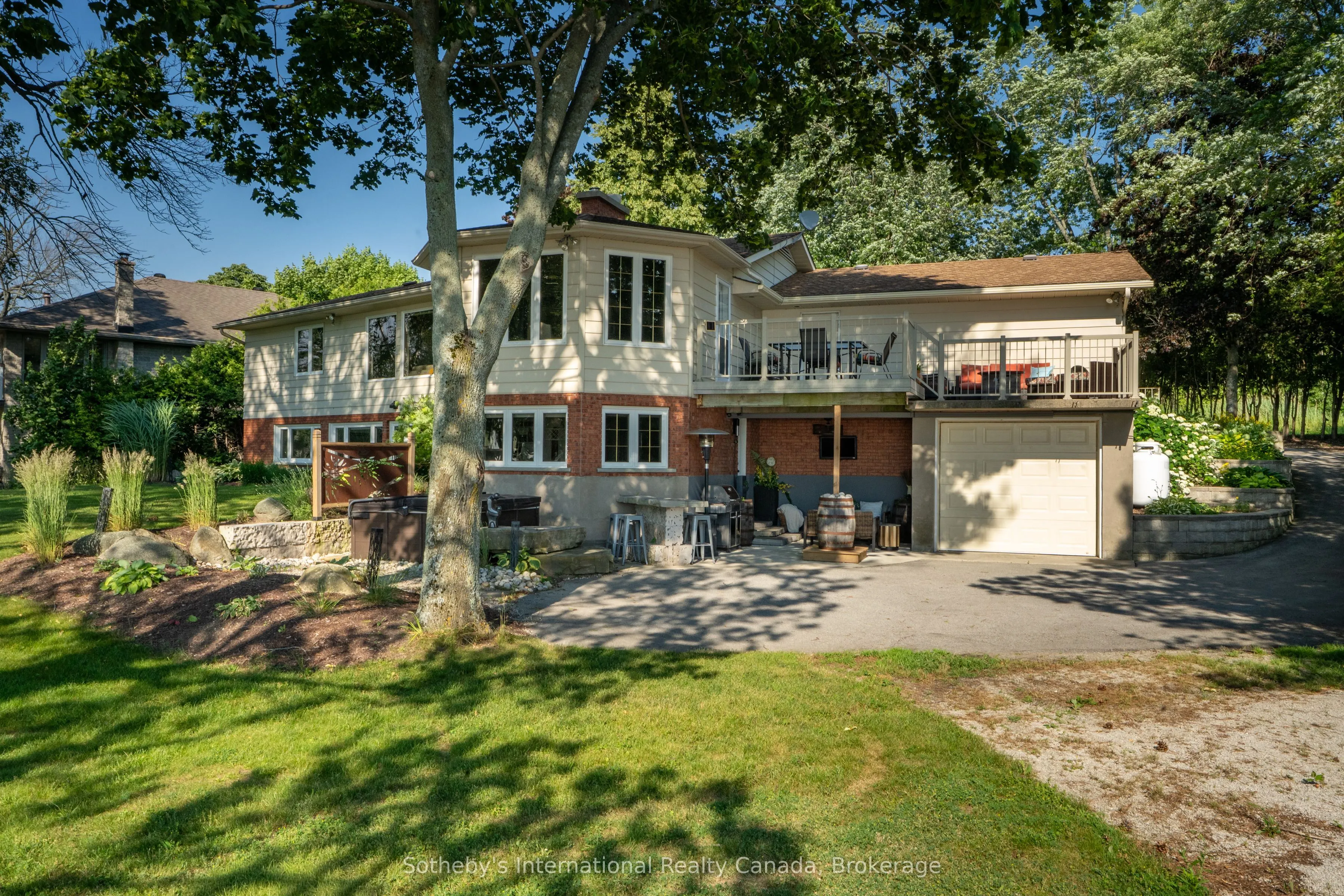 359288 Grey Rd 15