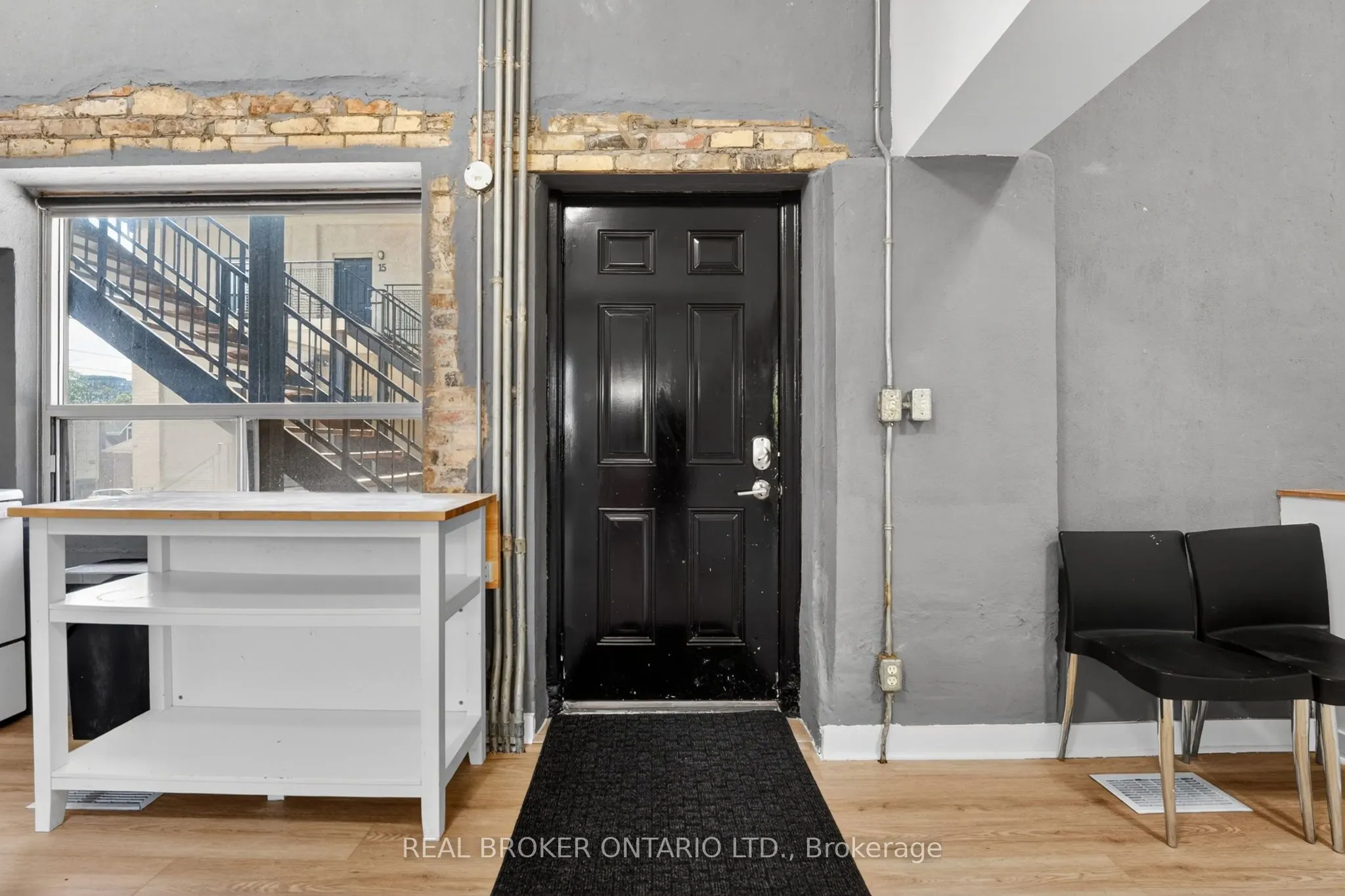 12 Bridgeport Road E #9