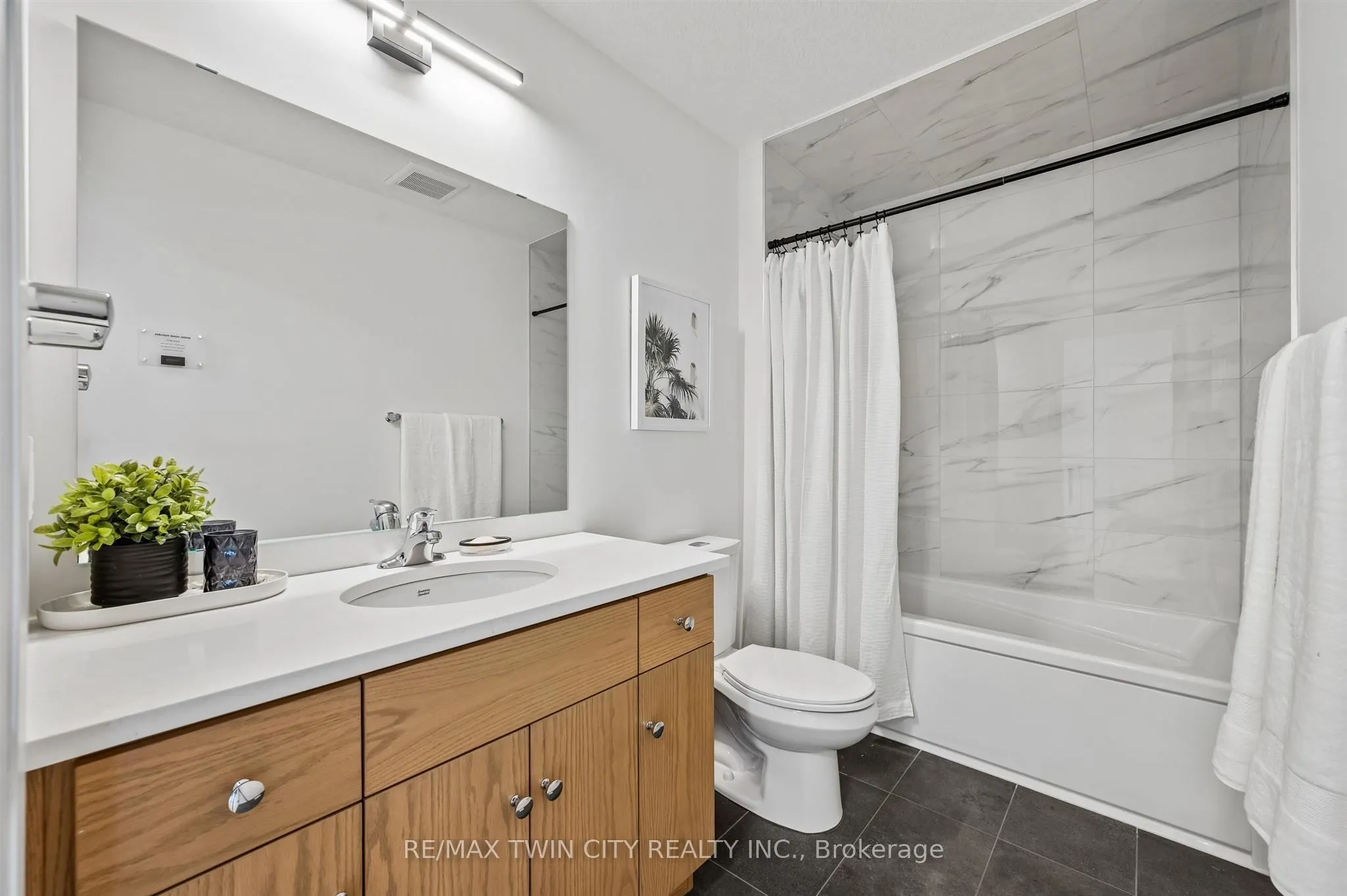 1681 Dunkirk Avenue