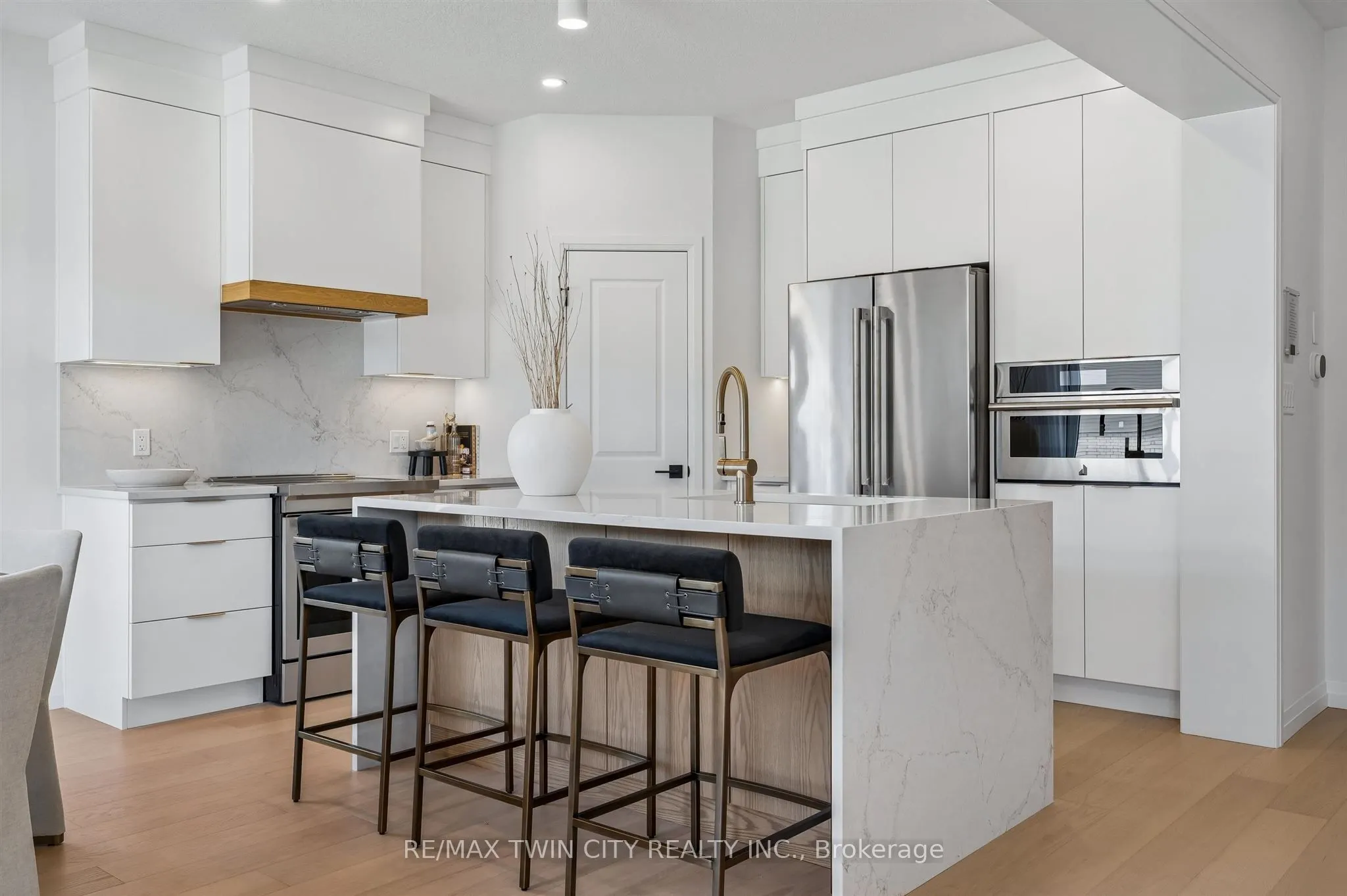1681 Dunkirk Avenue
