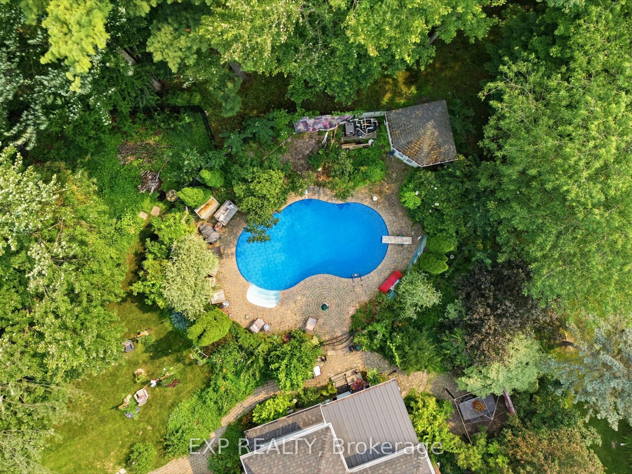 1259 RANDBORO Crescent