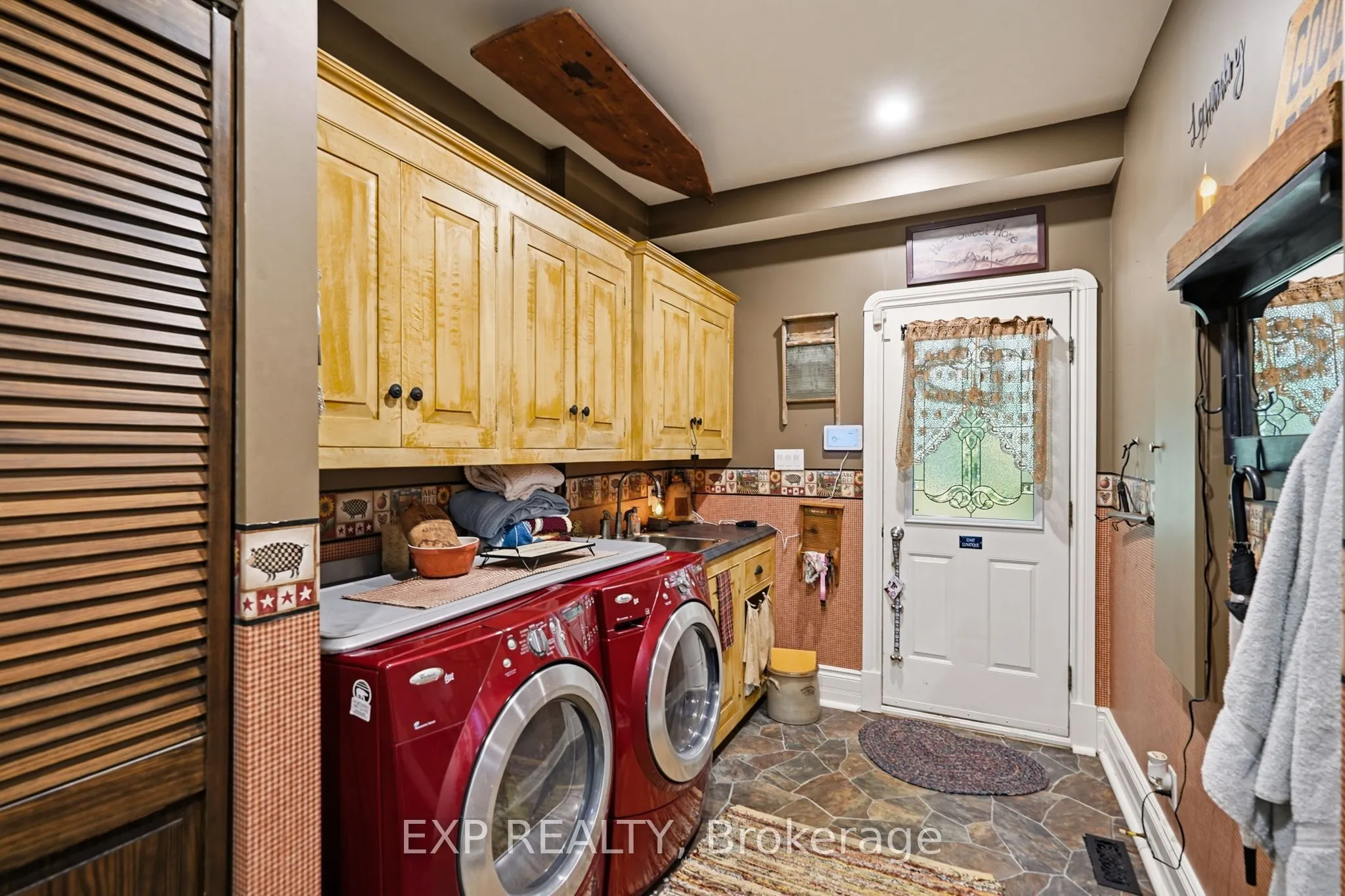 1259 RANDBORO Crescent