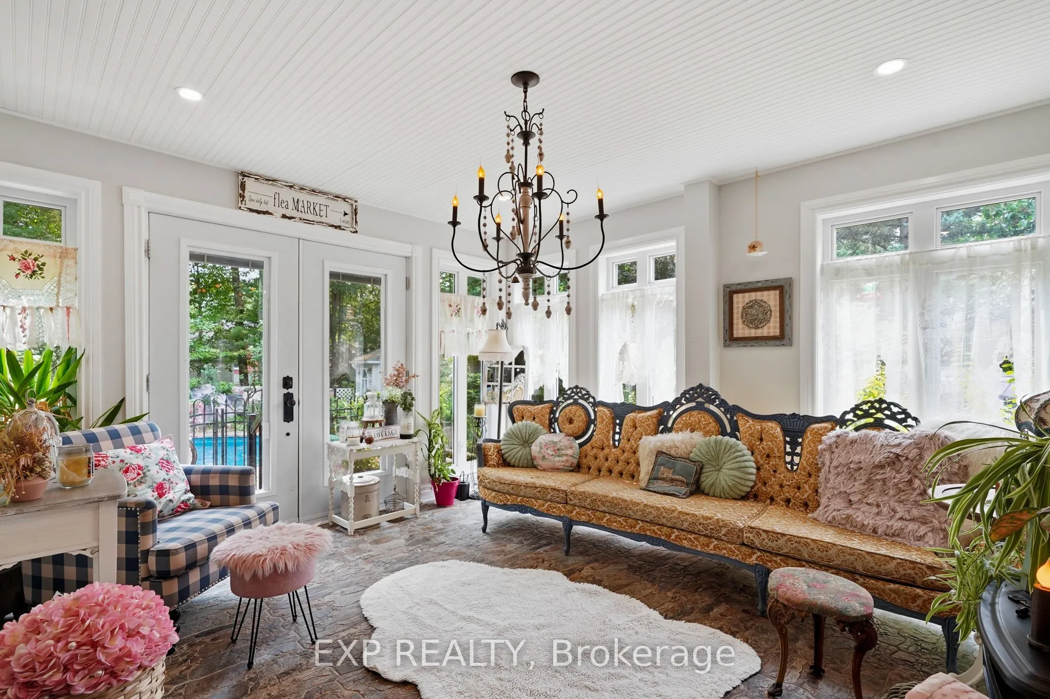 1259 RANDBORO Crescent