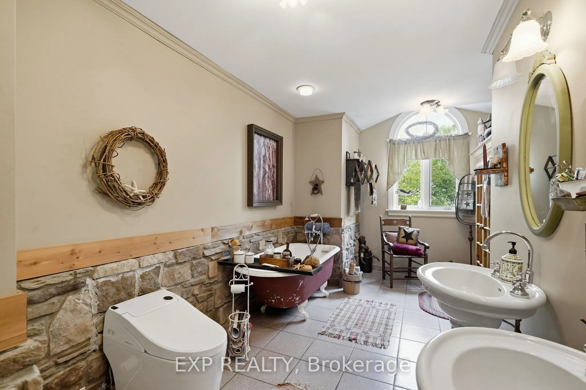 1259 RANDBORO Crescent