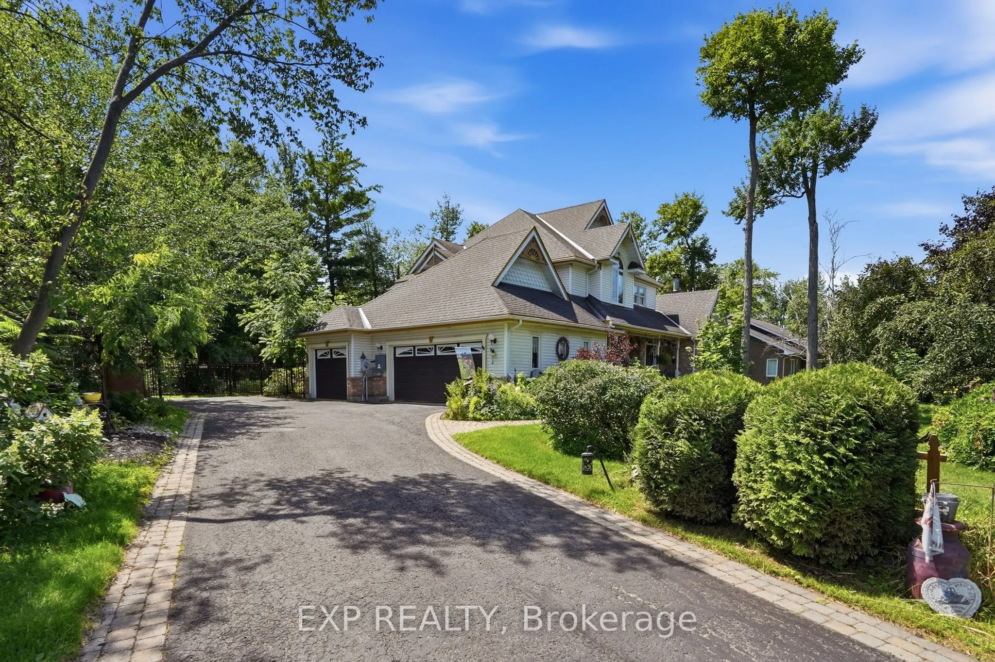 1259 RANDBORO Crescent