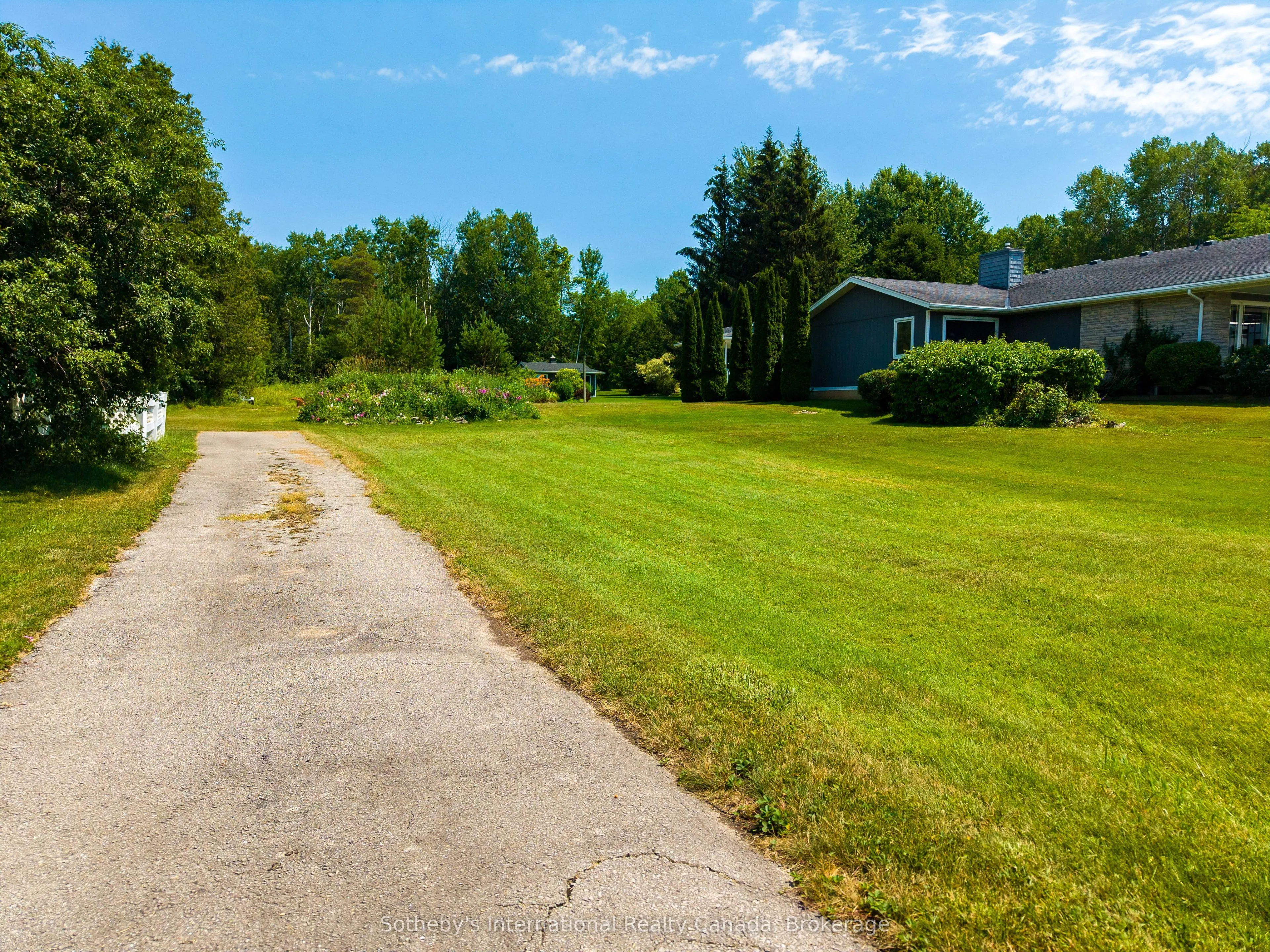3573 East Bayshore Rd, Rr# 1 Road
