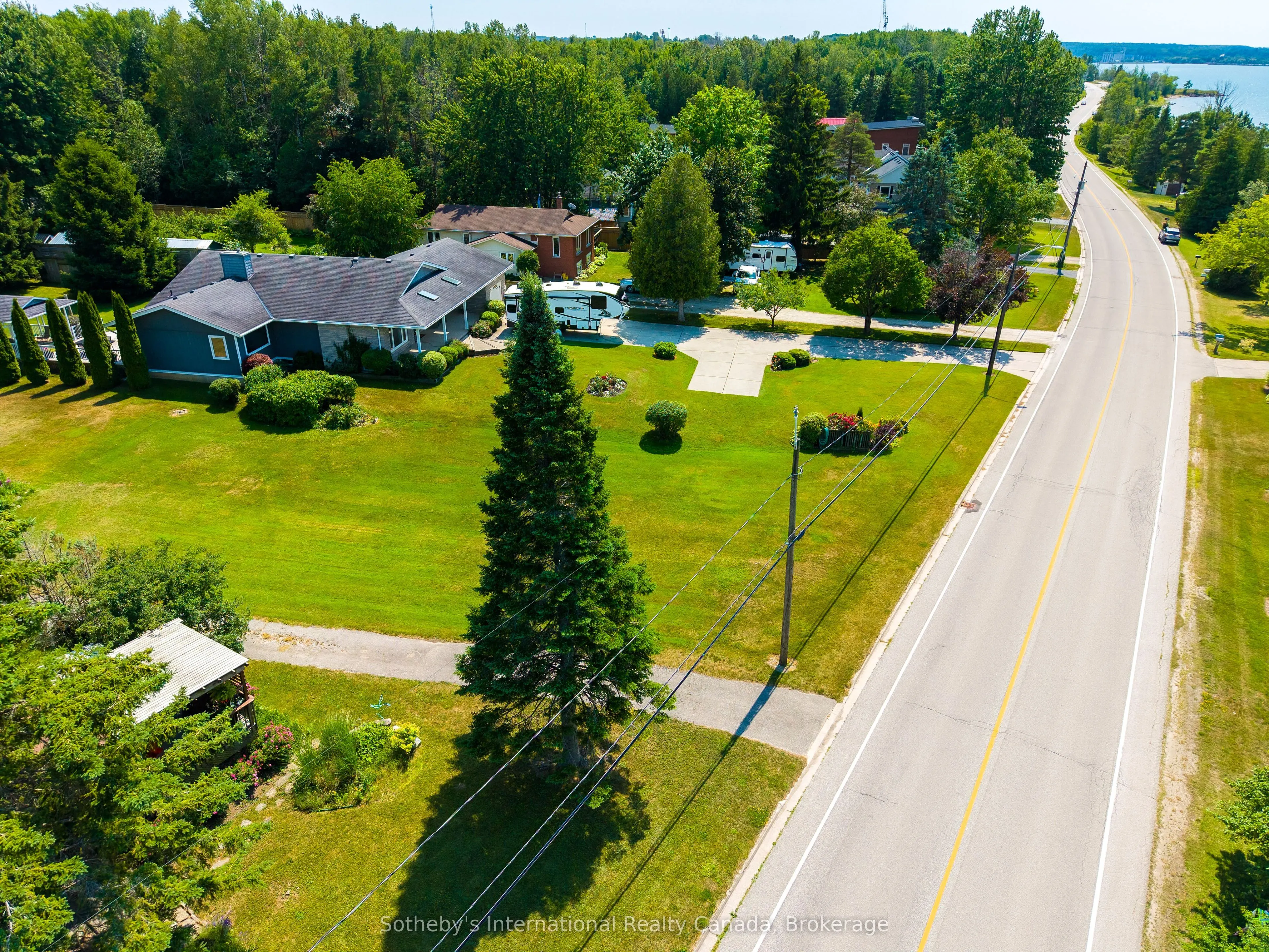 3573 East Bayshore Rd, Rr# 1 Road