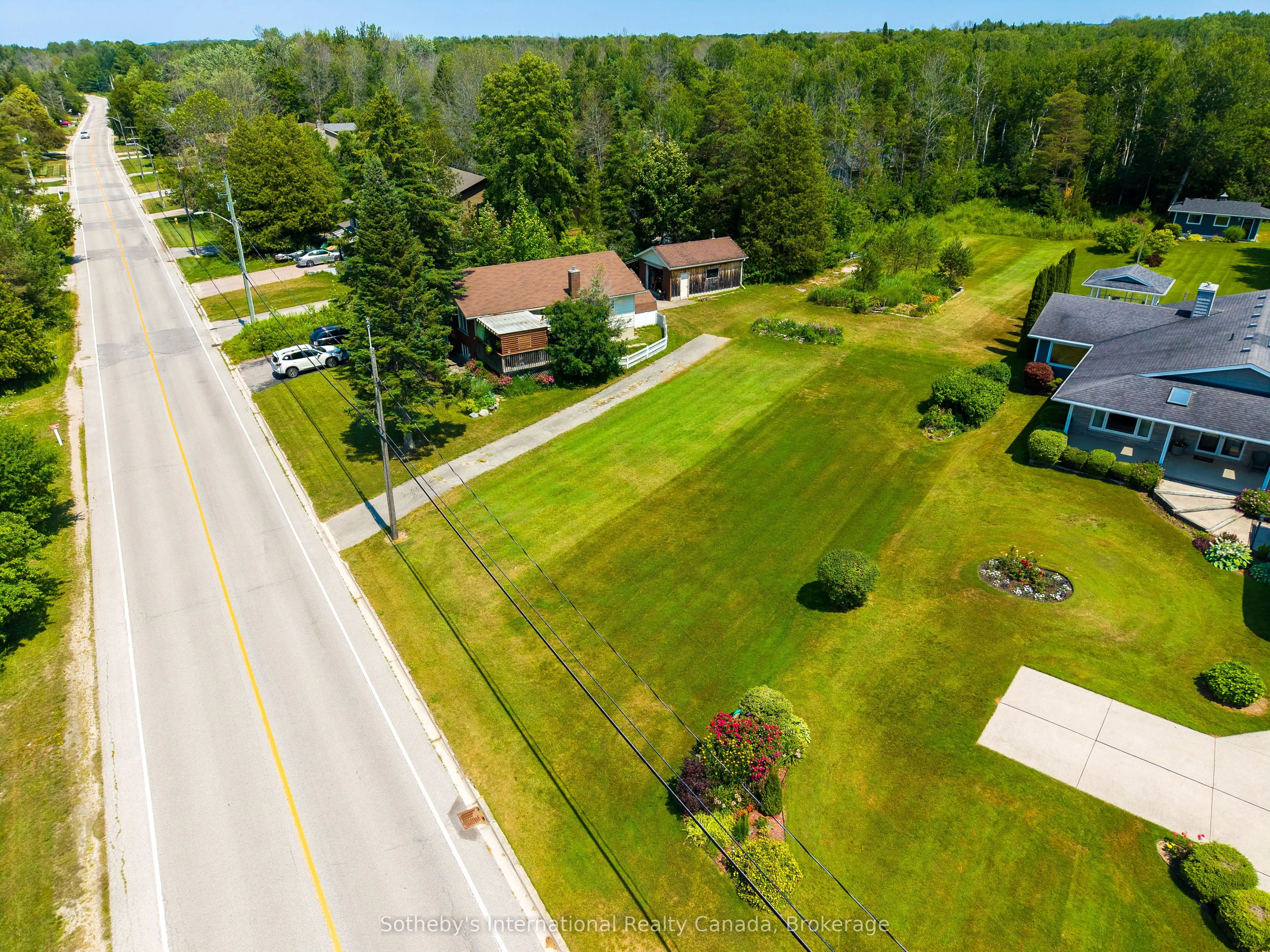 3573 East Bayshore Rd, Rr# 1 Road