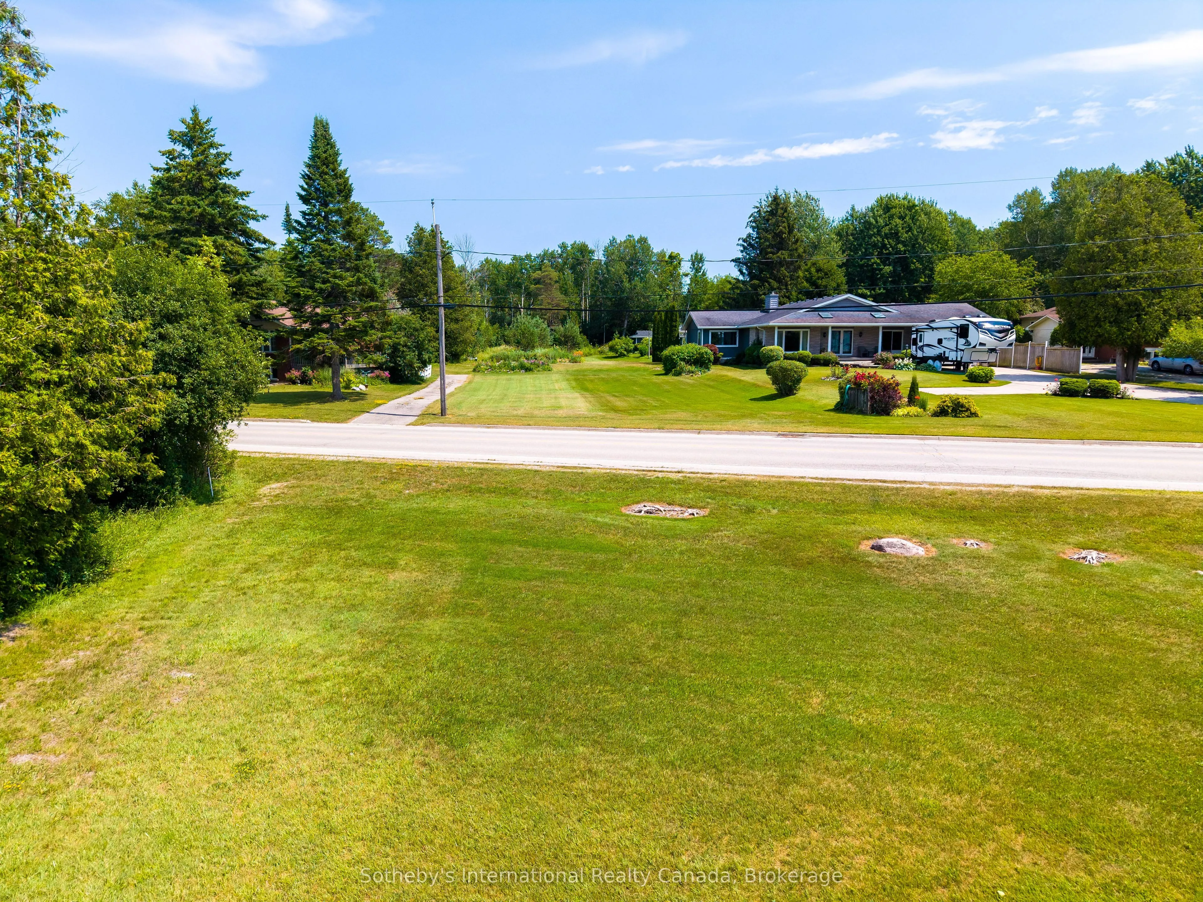 3573 East Bayshore Rd, Rr# 1 Road