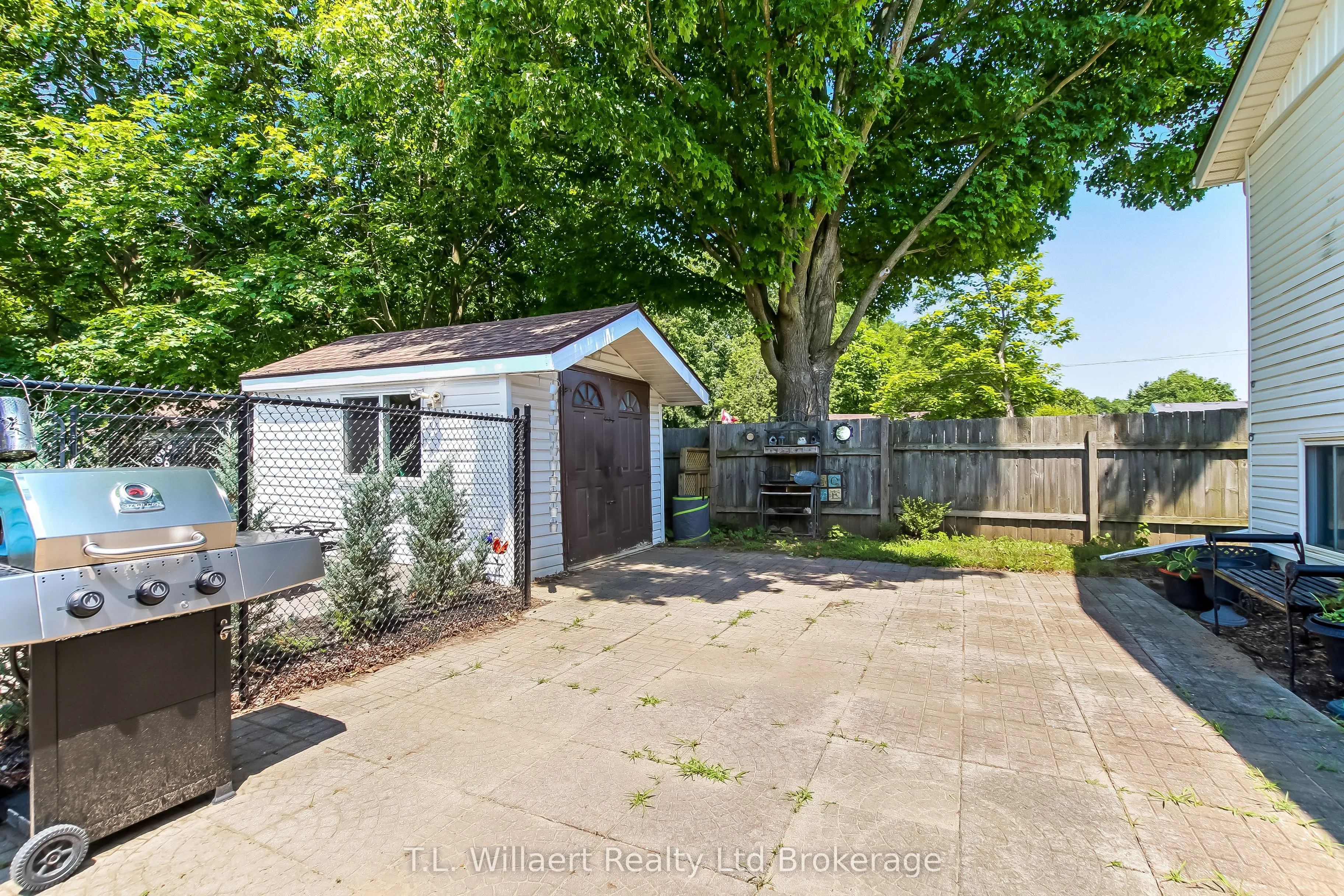 17 Potters Road