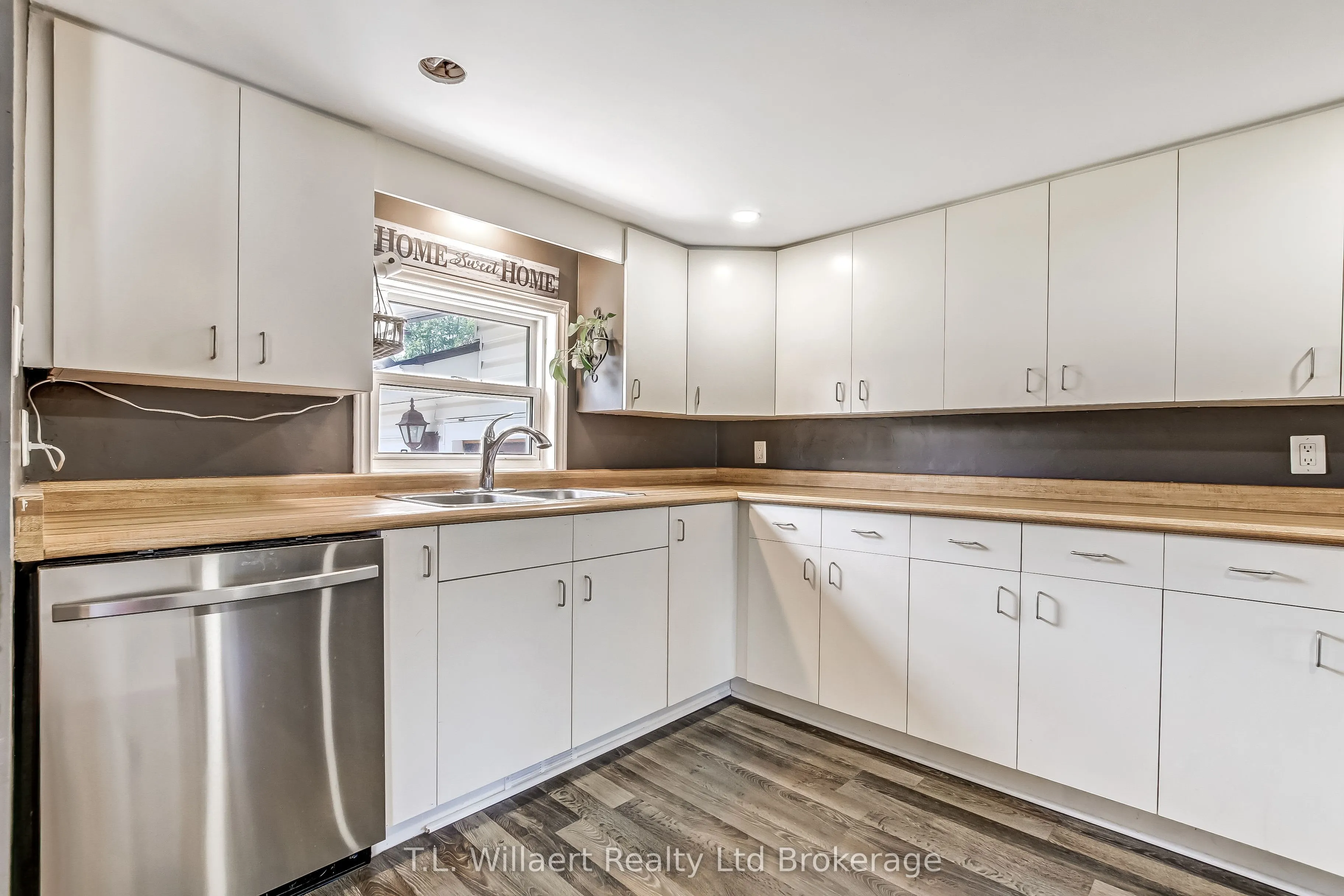 17 Potters Road