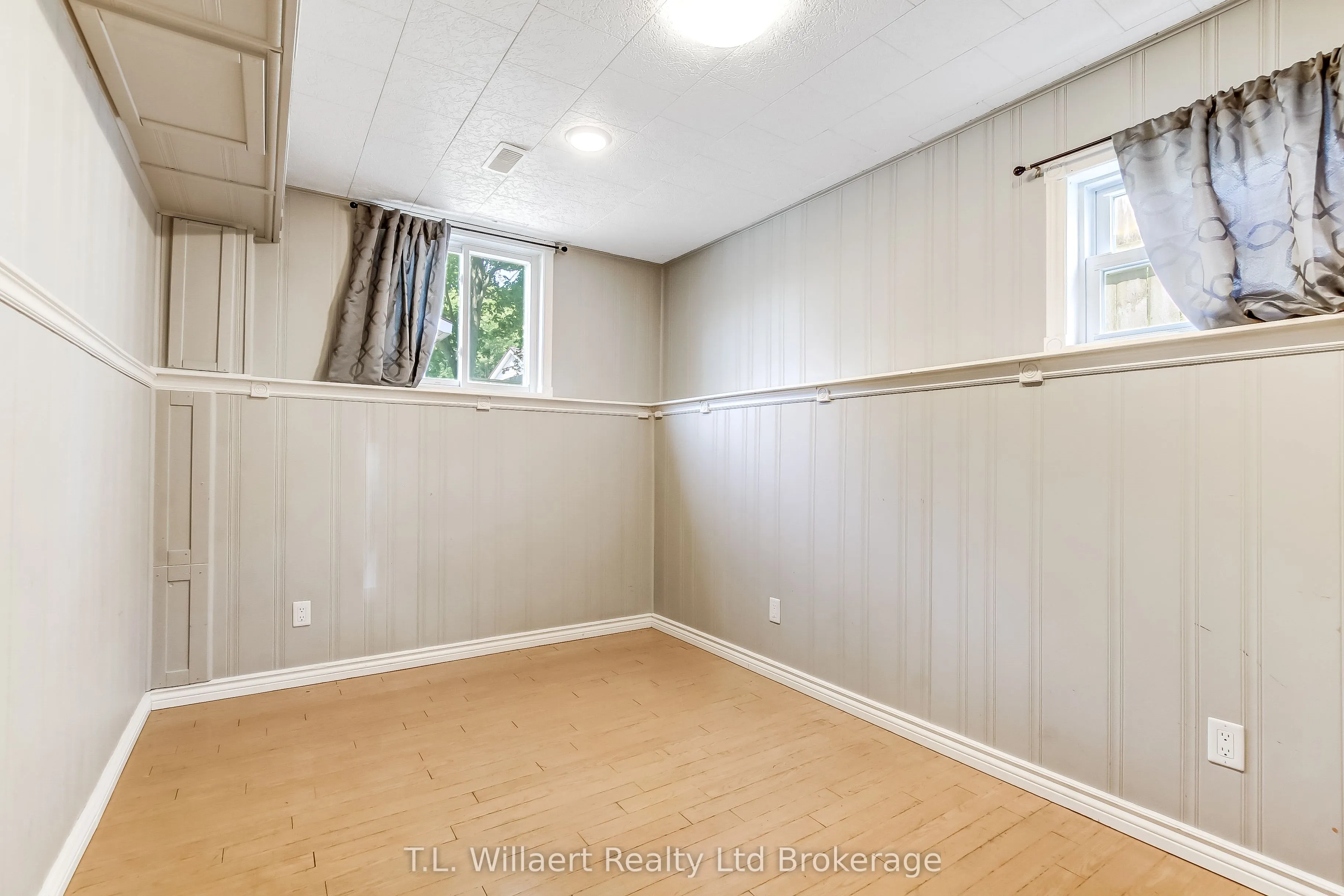 17 Potters Road