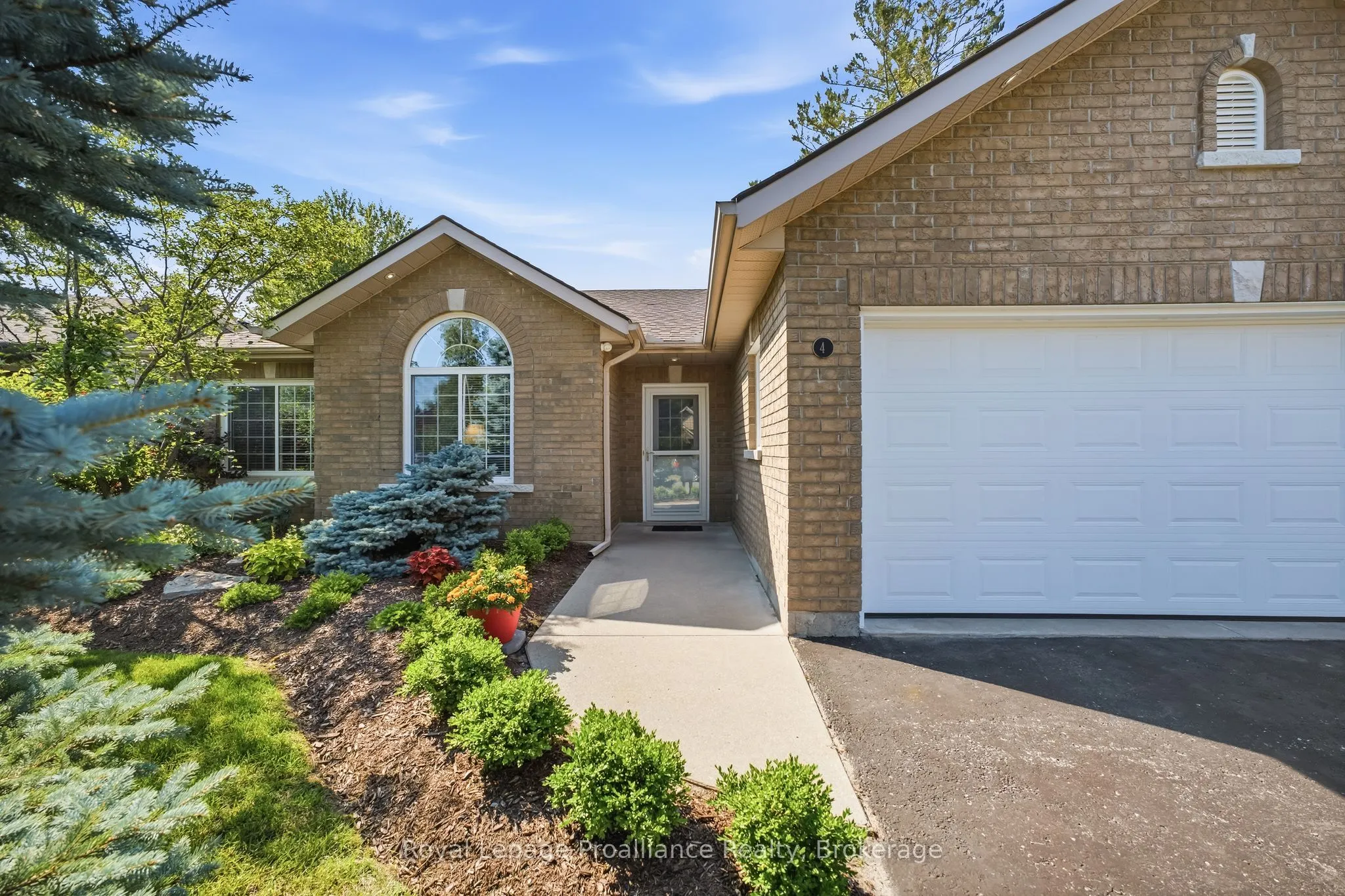 4 Birch Court