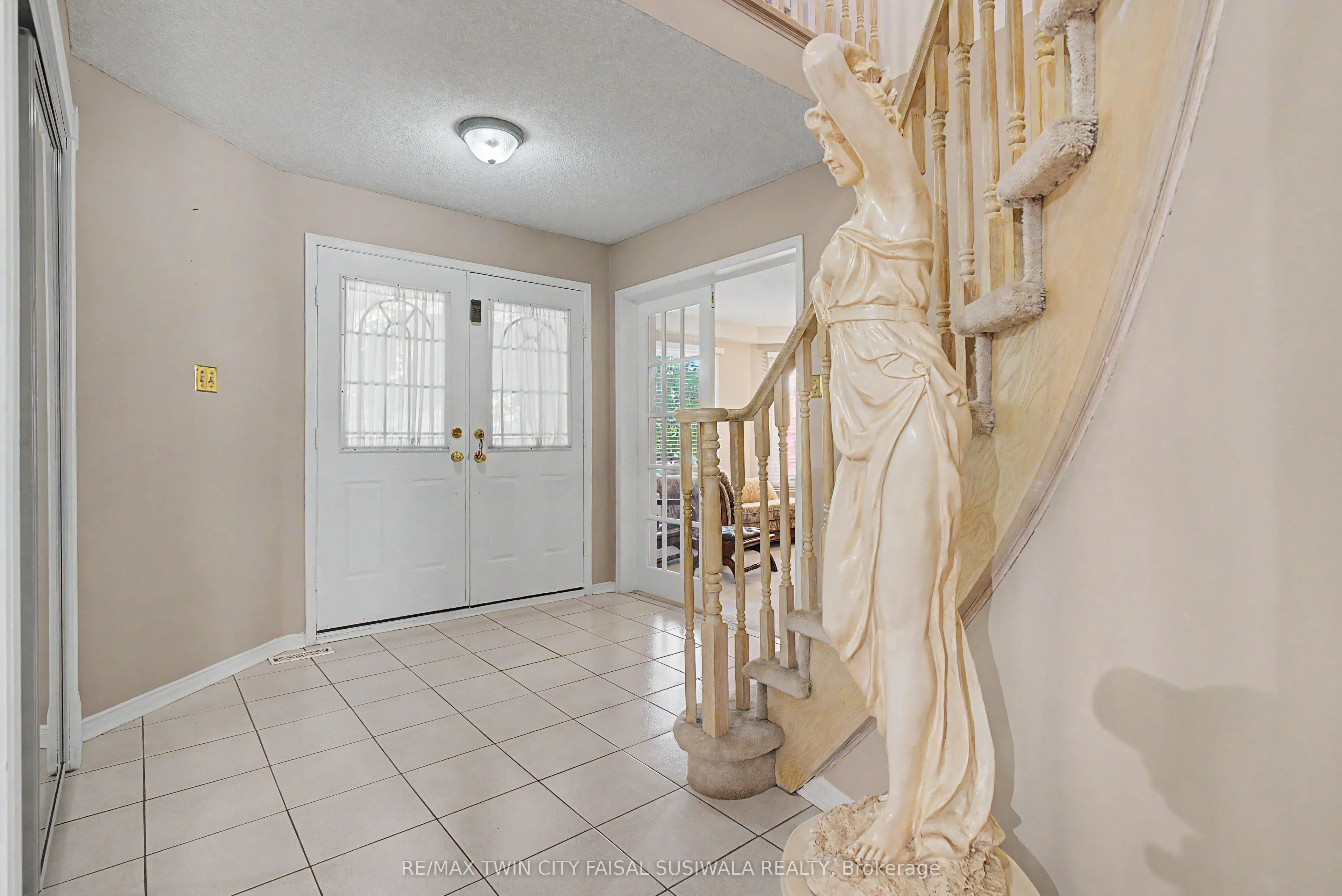 194 Glenvalley Drive