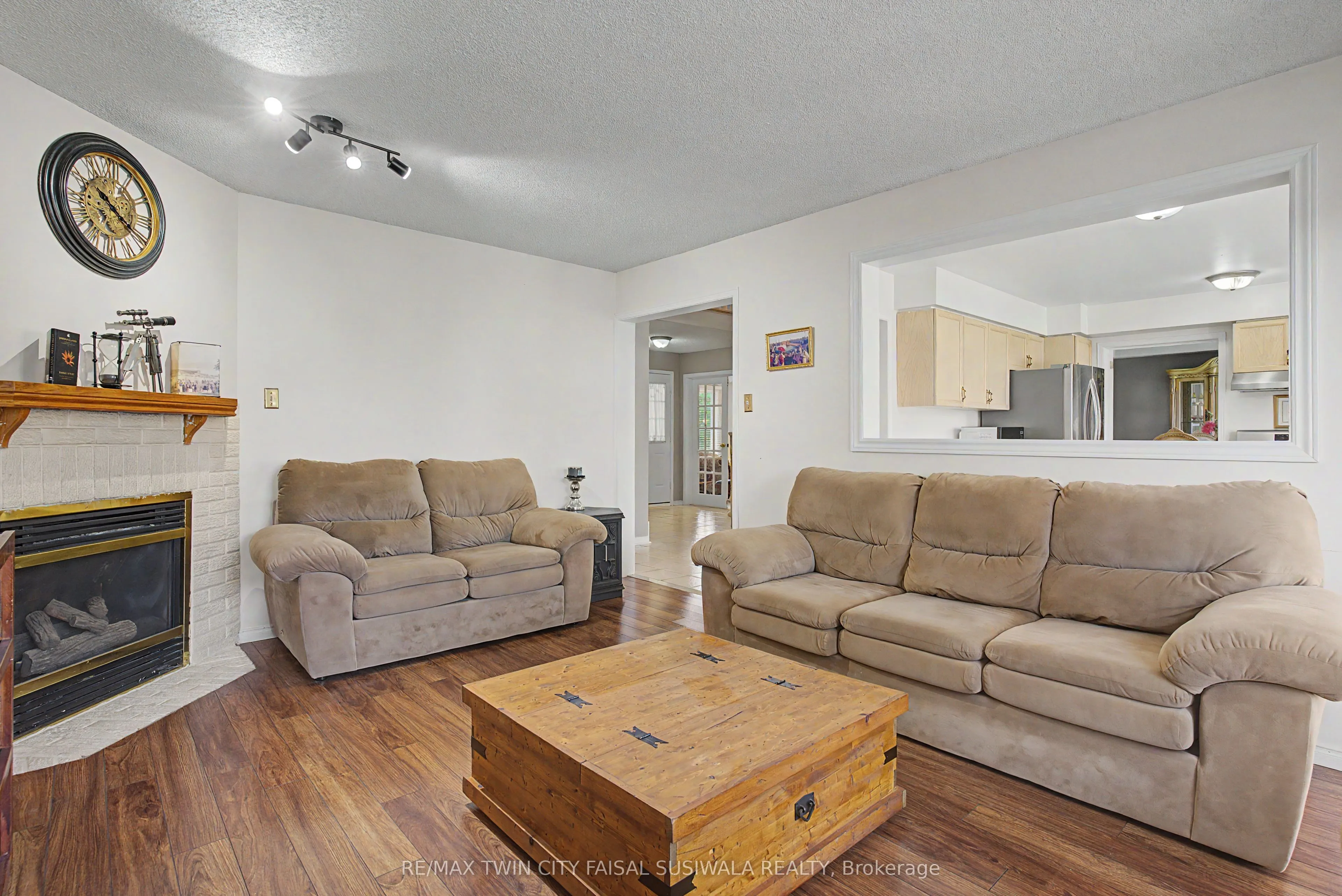 194 Glenvalley Drive
