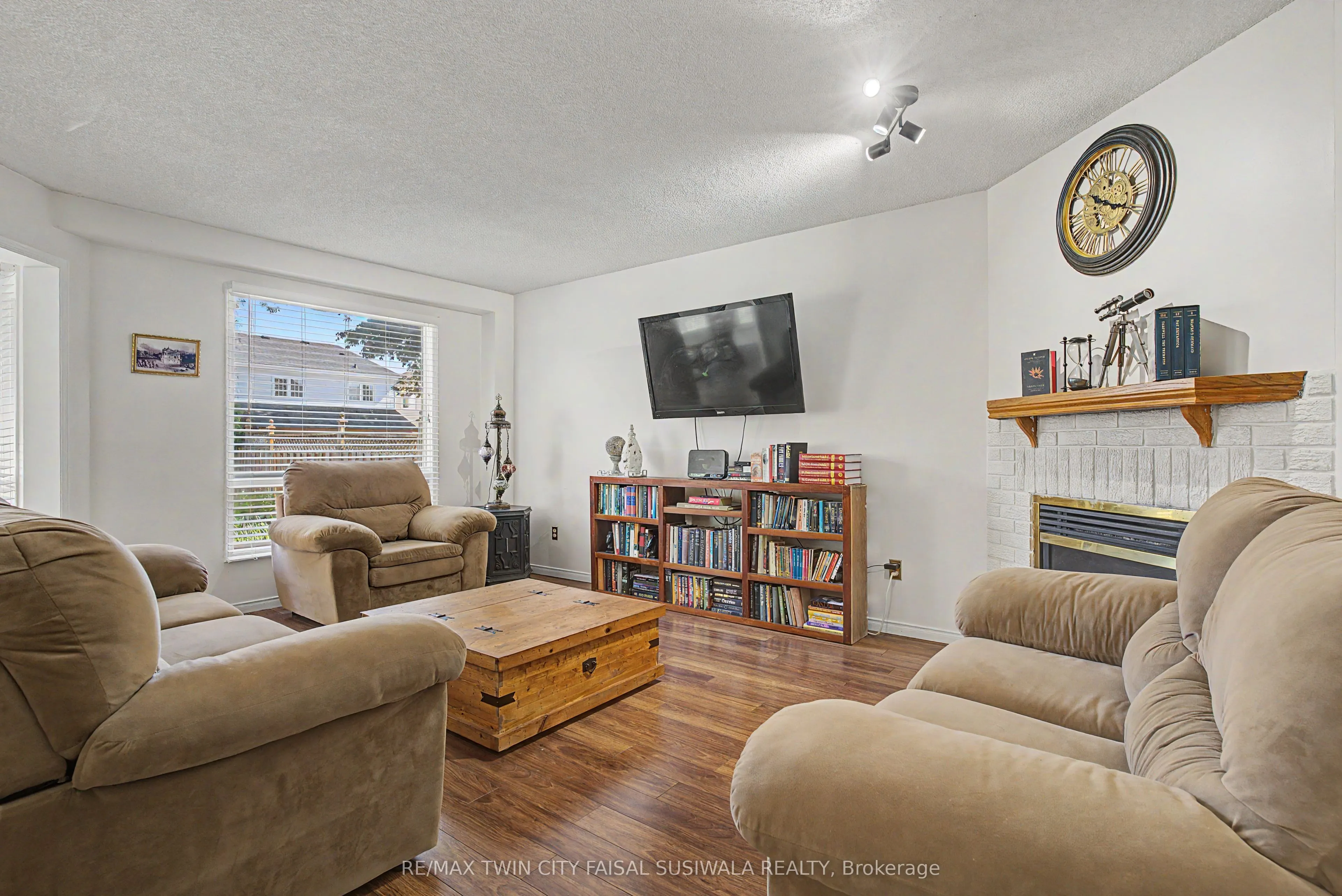 194 Glenvalley Drive
