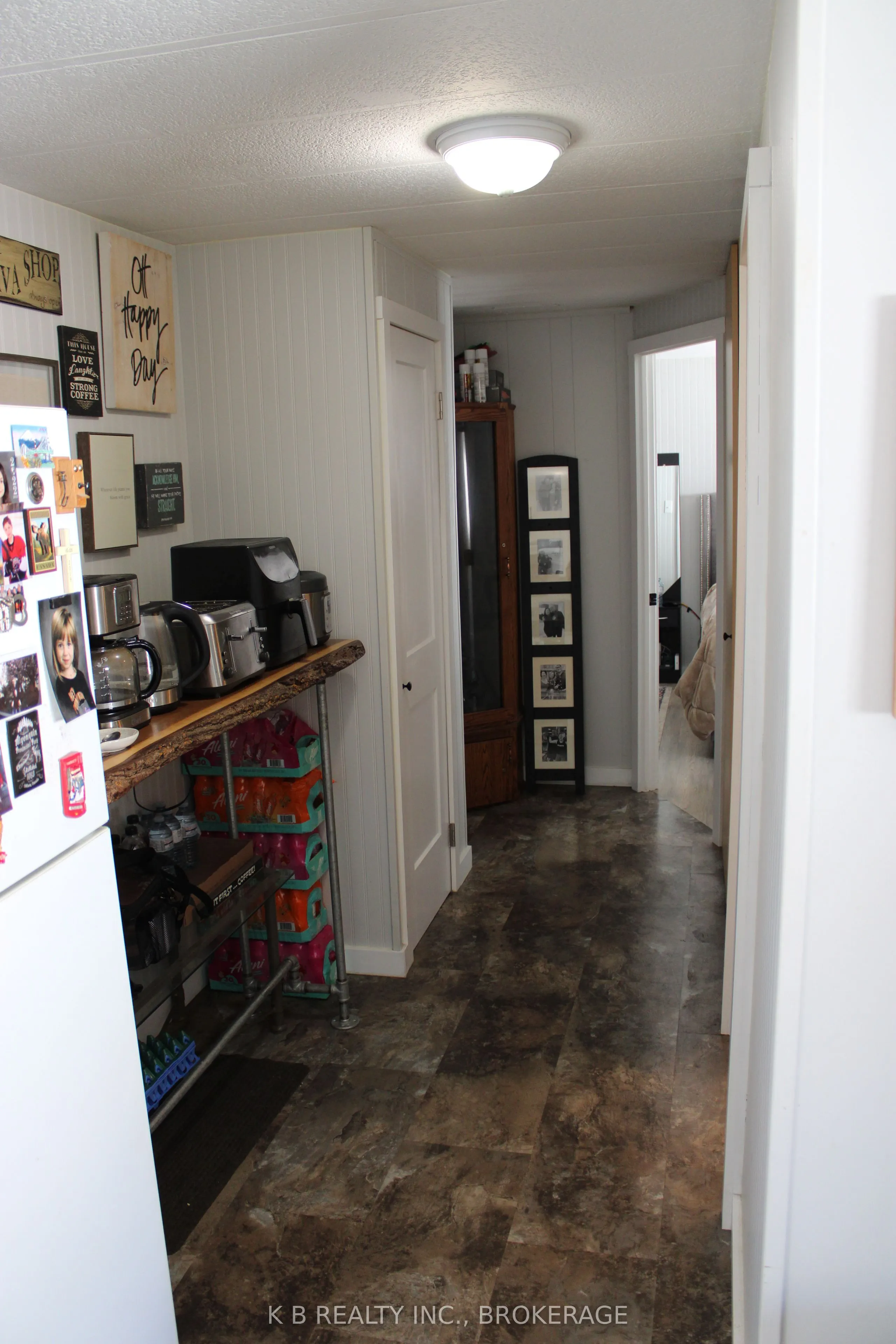 4 Cedar Street W