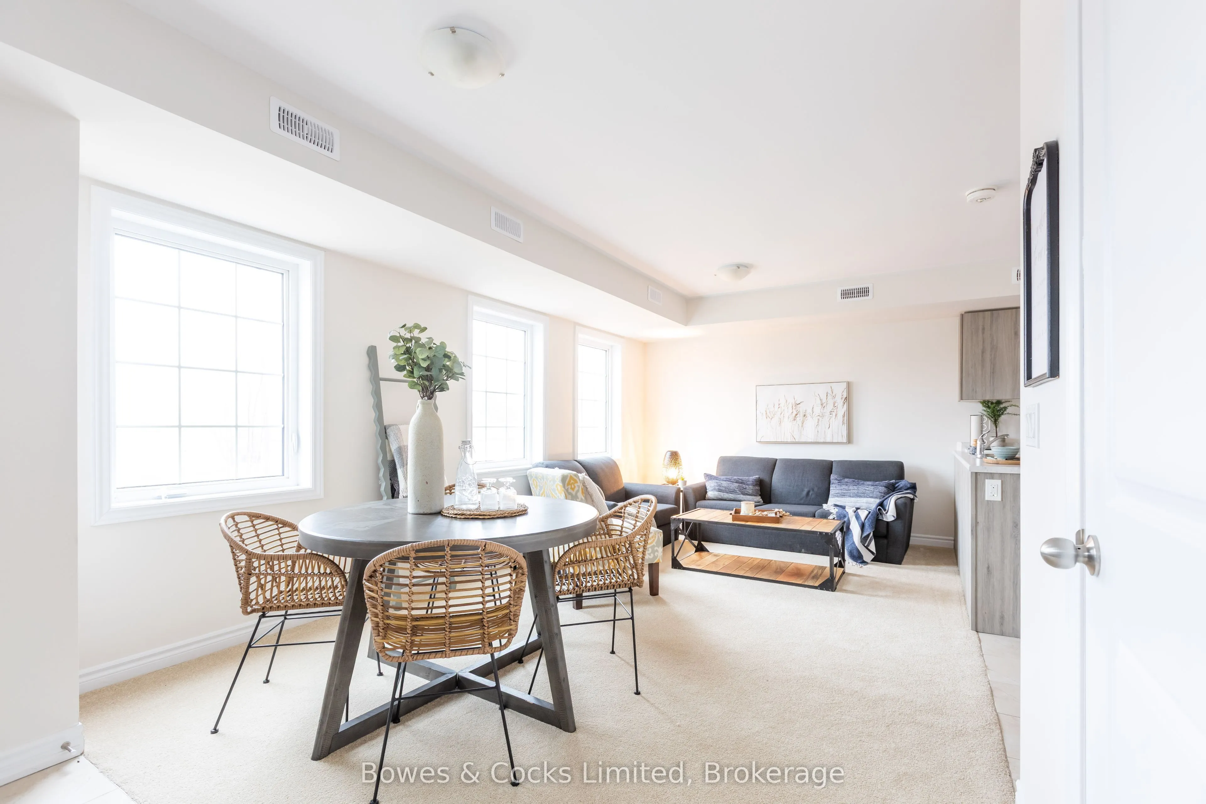 48 Maple Avenue #206