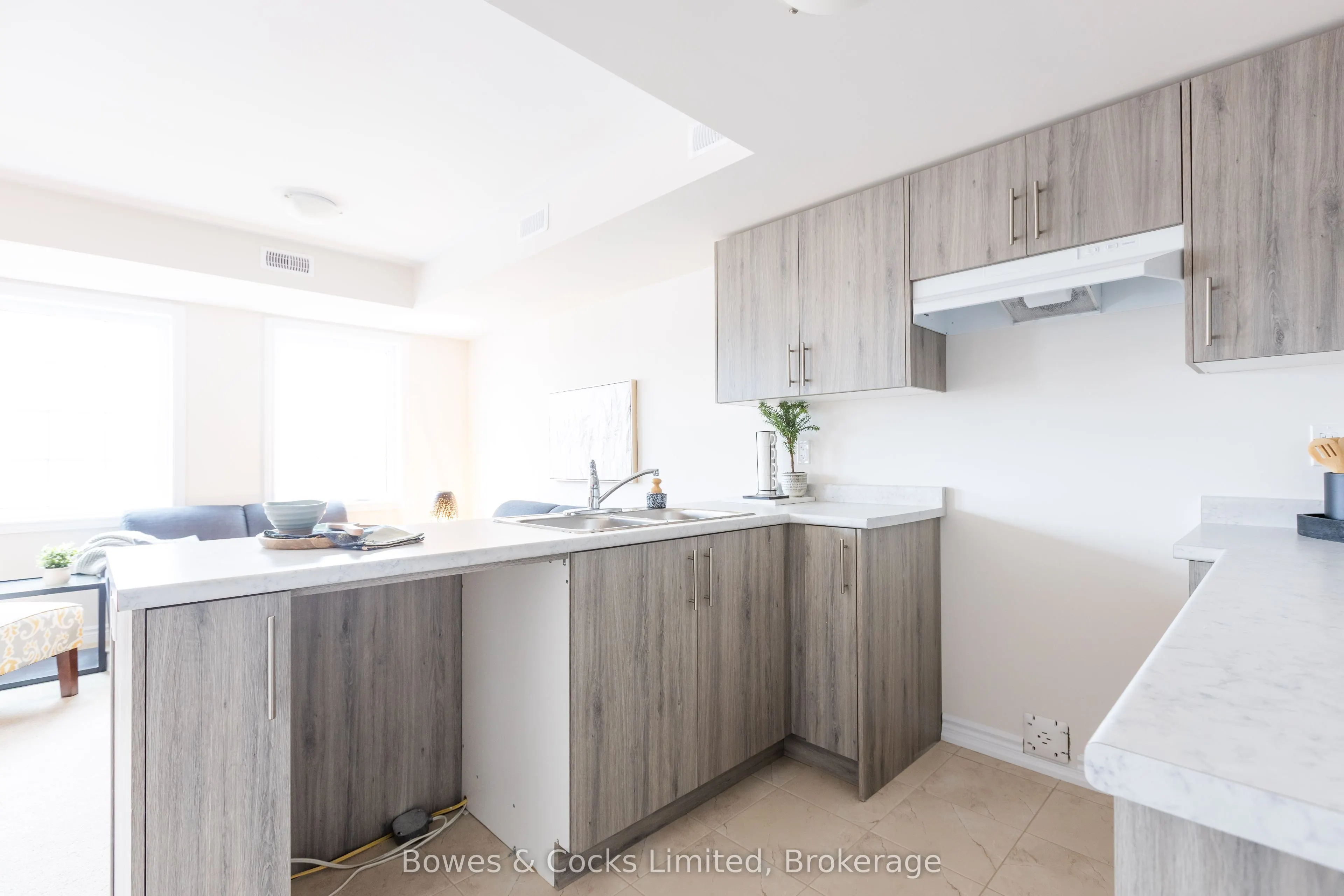 48 Maple Avenue #206
