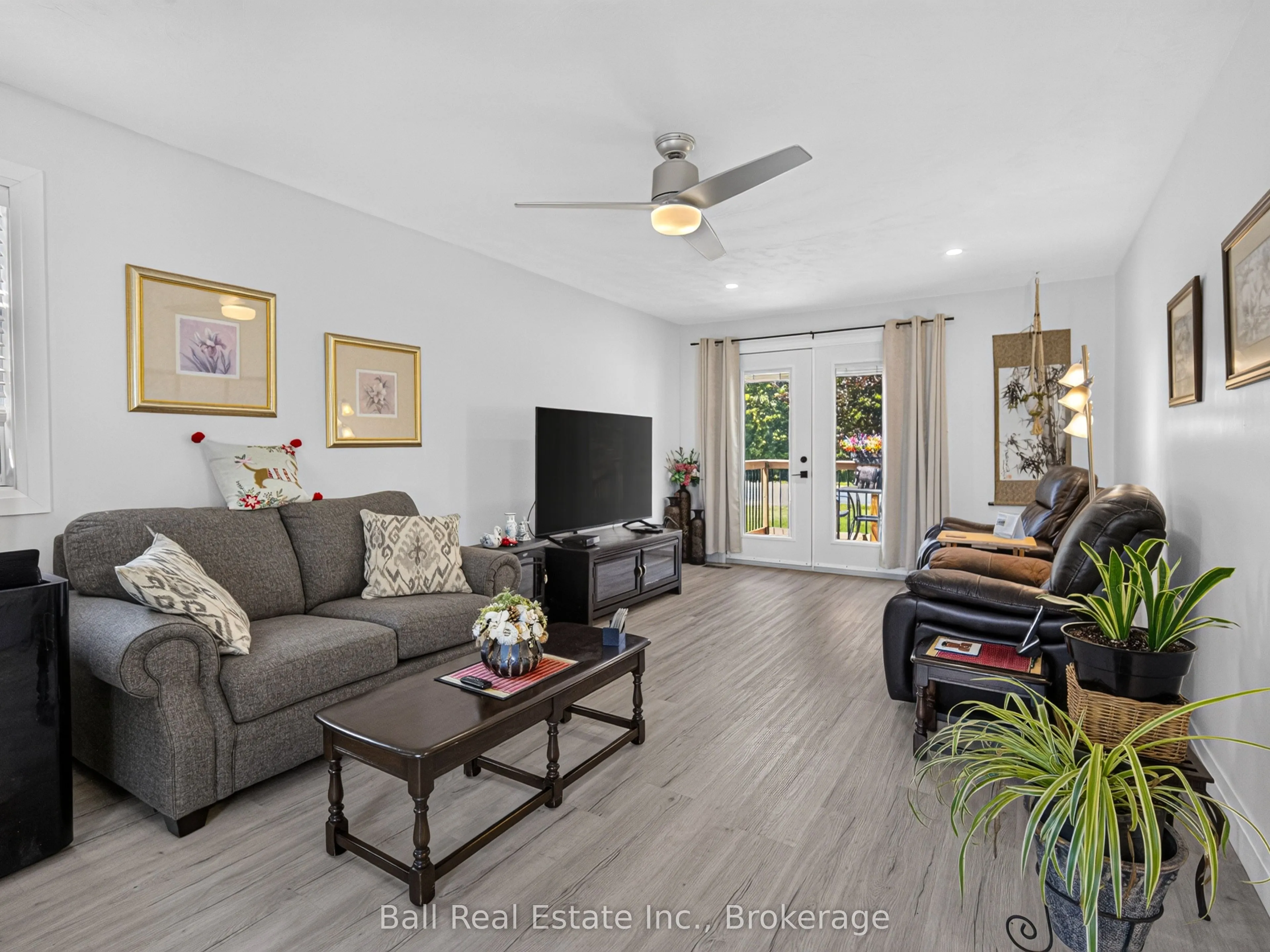 6 Ermatinger Street