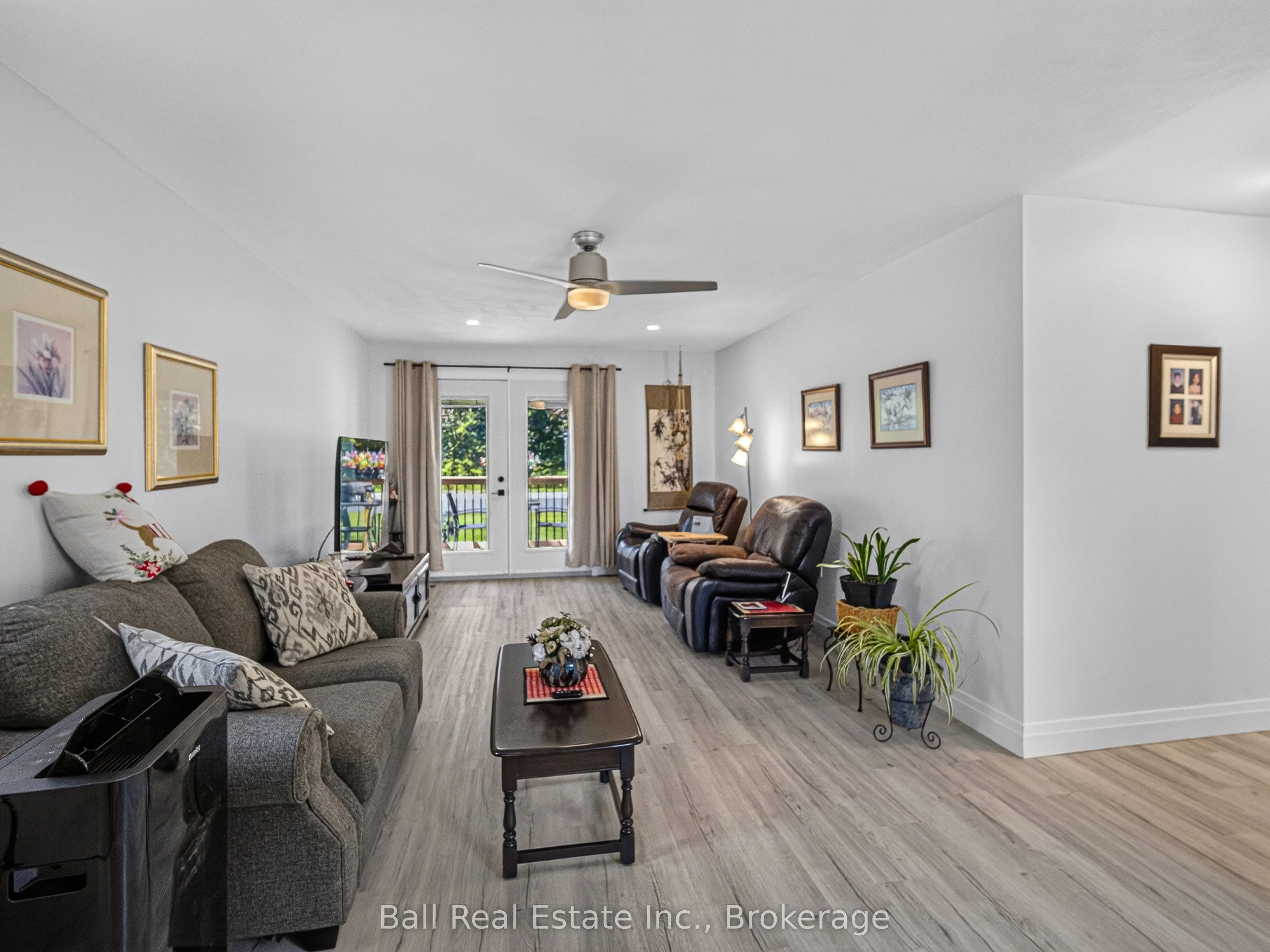 6 Ermatinger Street