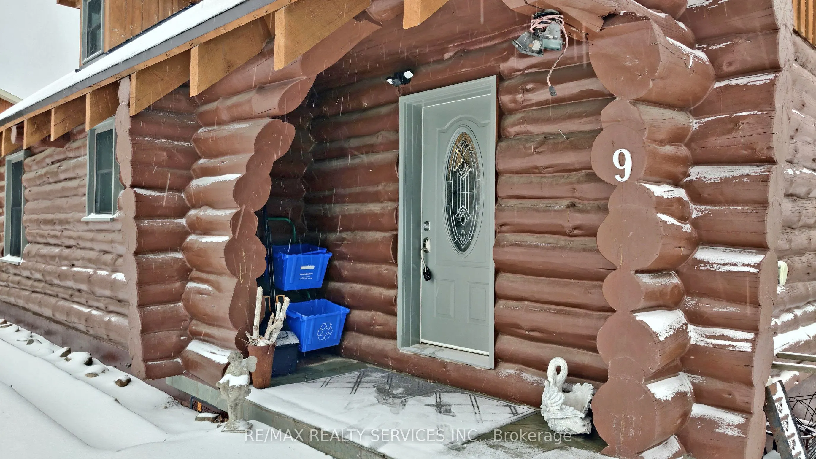 9 Orangeville Street