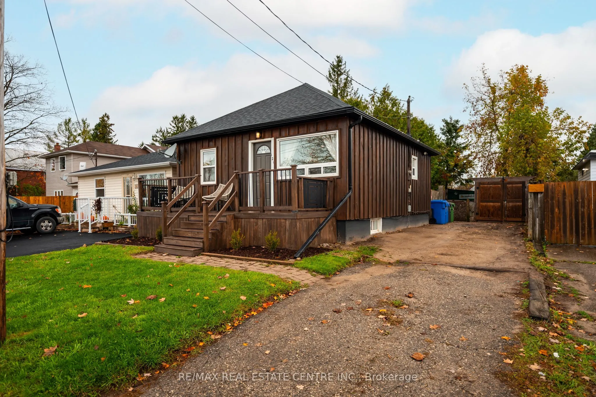 121 Proton Street N