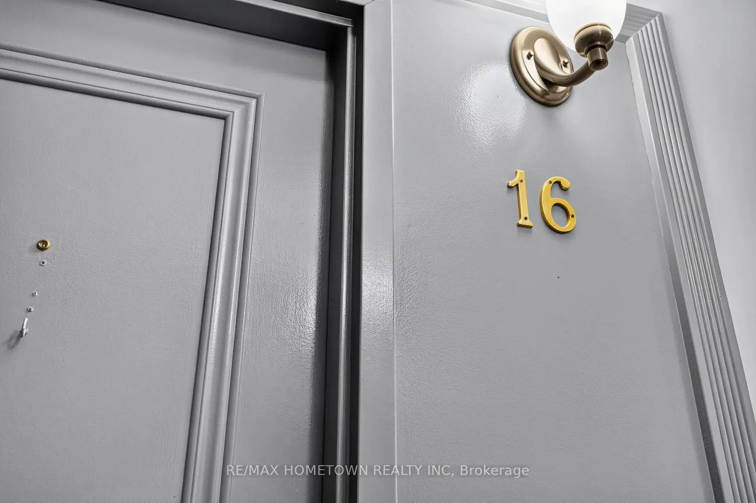 14 Charlotte Place #16