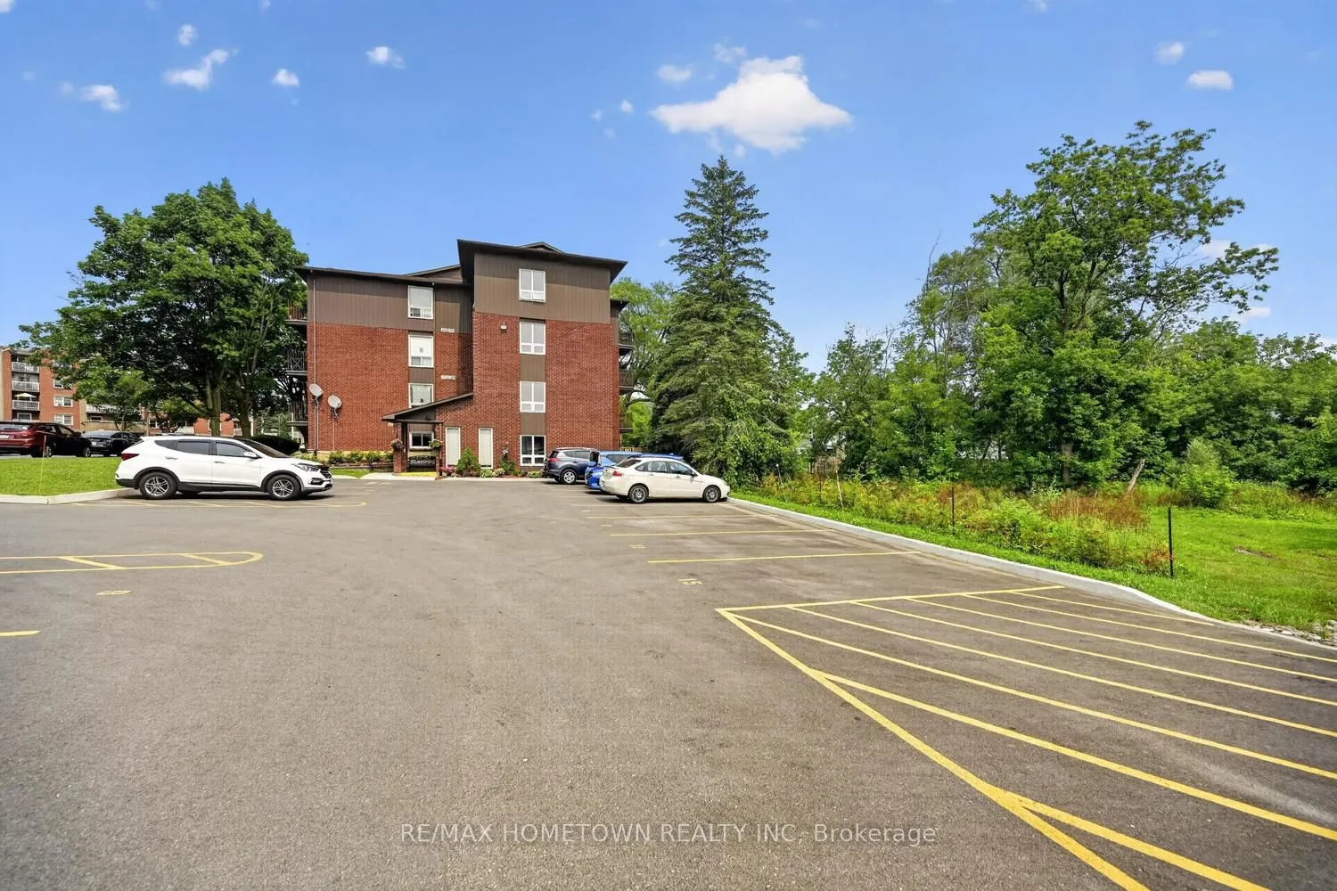 14 Charlotte Place #16