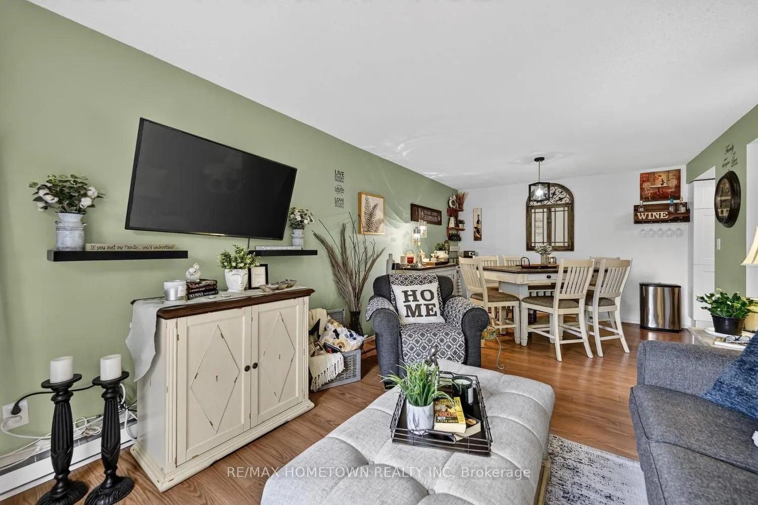 14 Charlotte Place #16