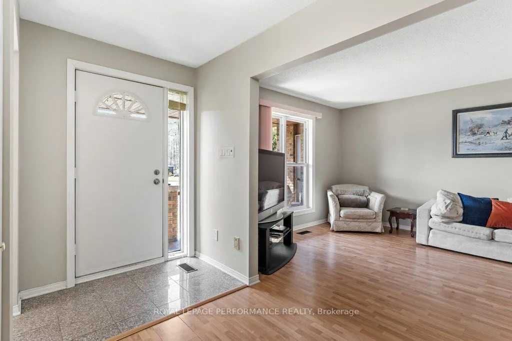 5529 Woodeden Drive