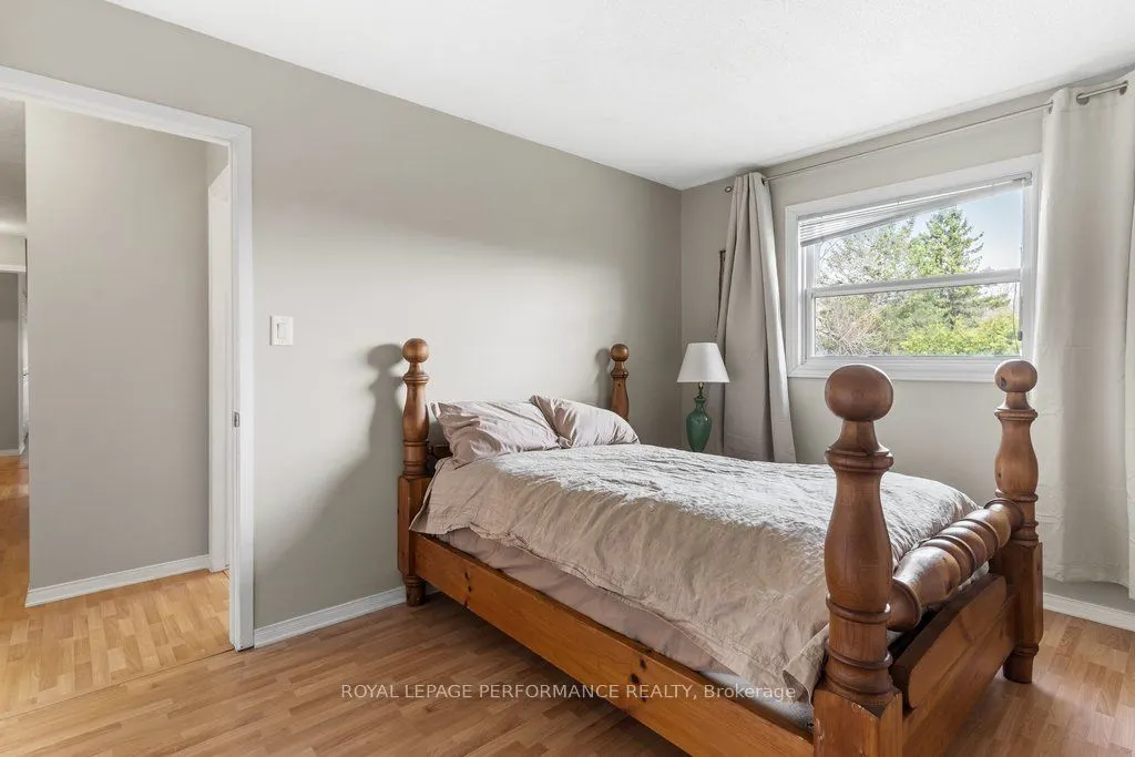 5529 Woodeden Drive