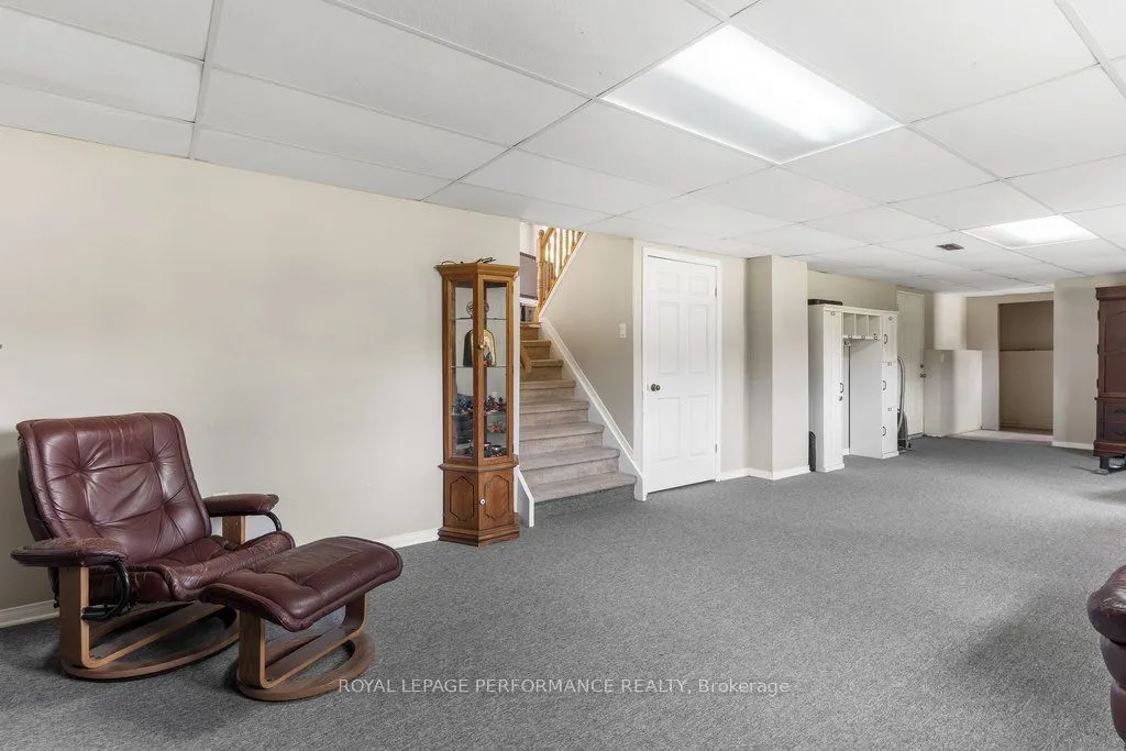 5529 Woodeden Drive